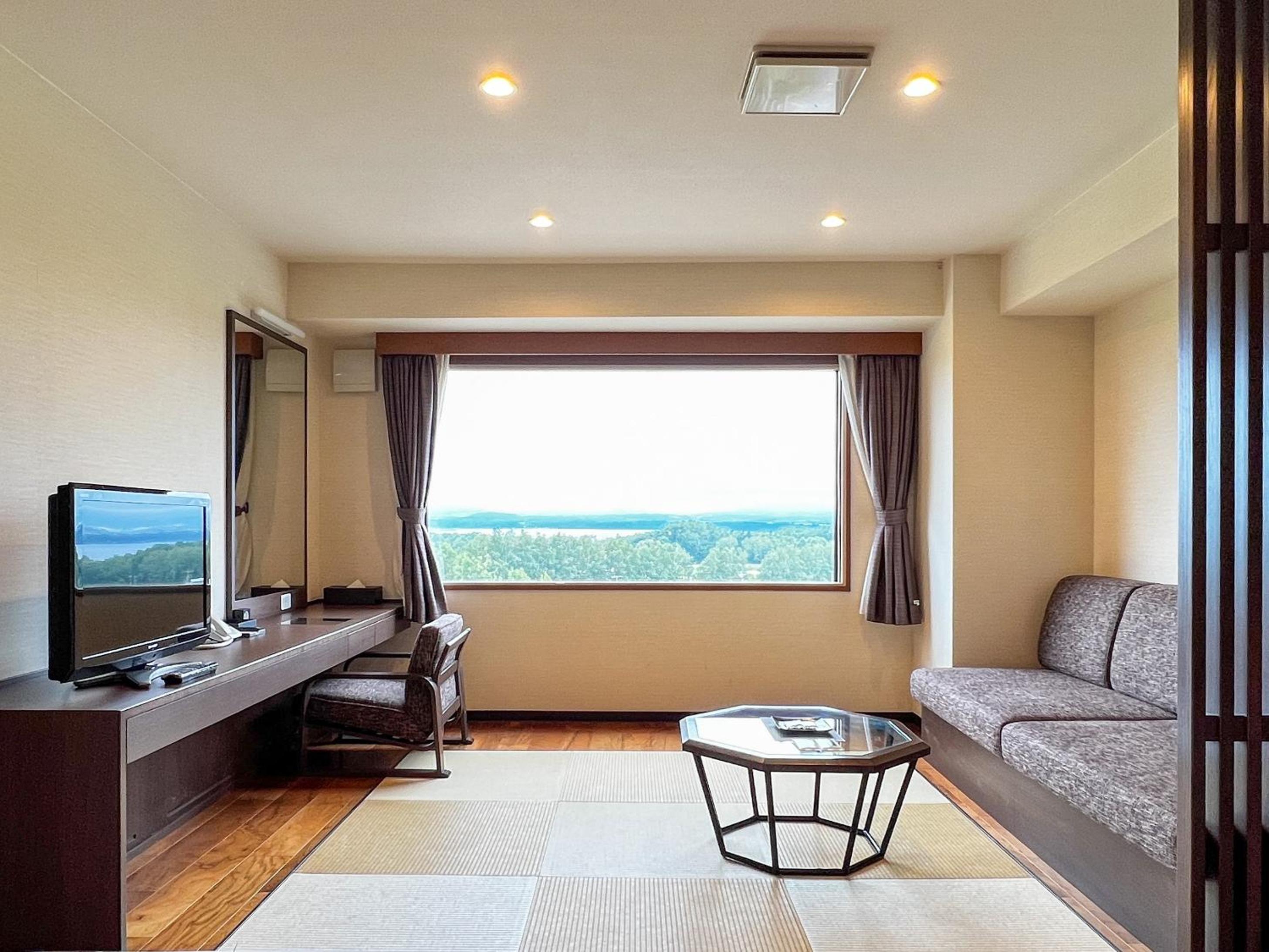 Room with Tatami Area - Buffet Breakfast + Buffet Dinner Included  - Non-Smoking - Photo 14