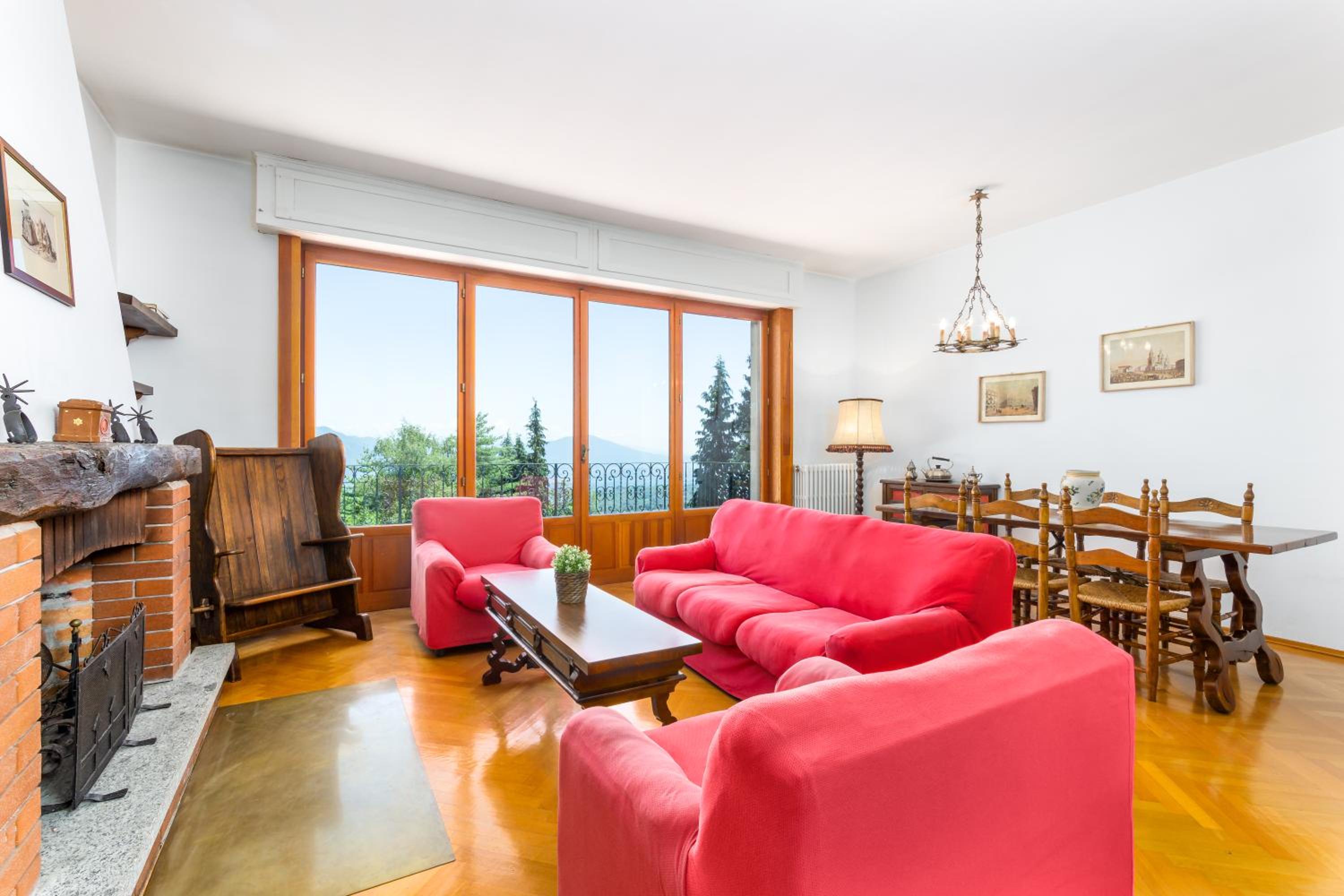 Villa photo 1