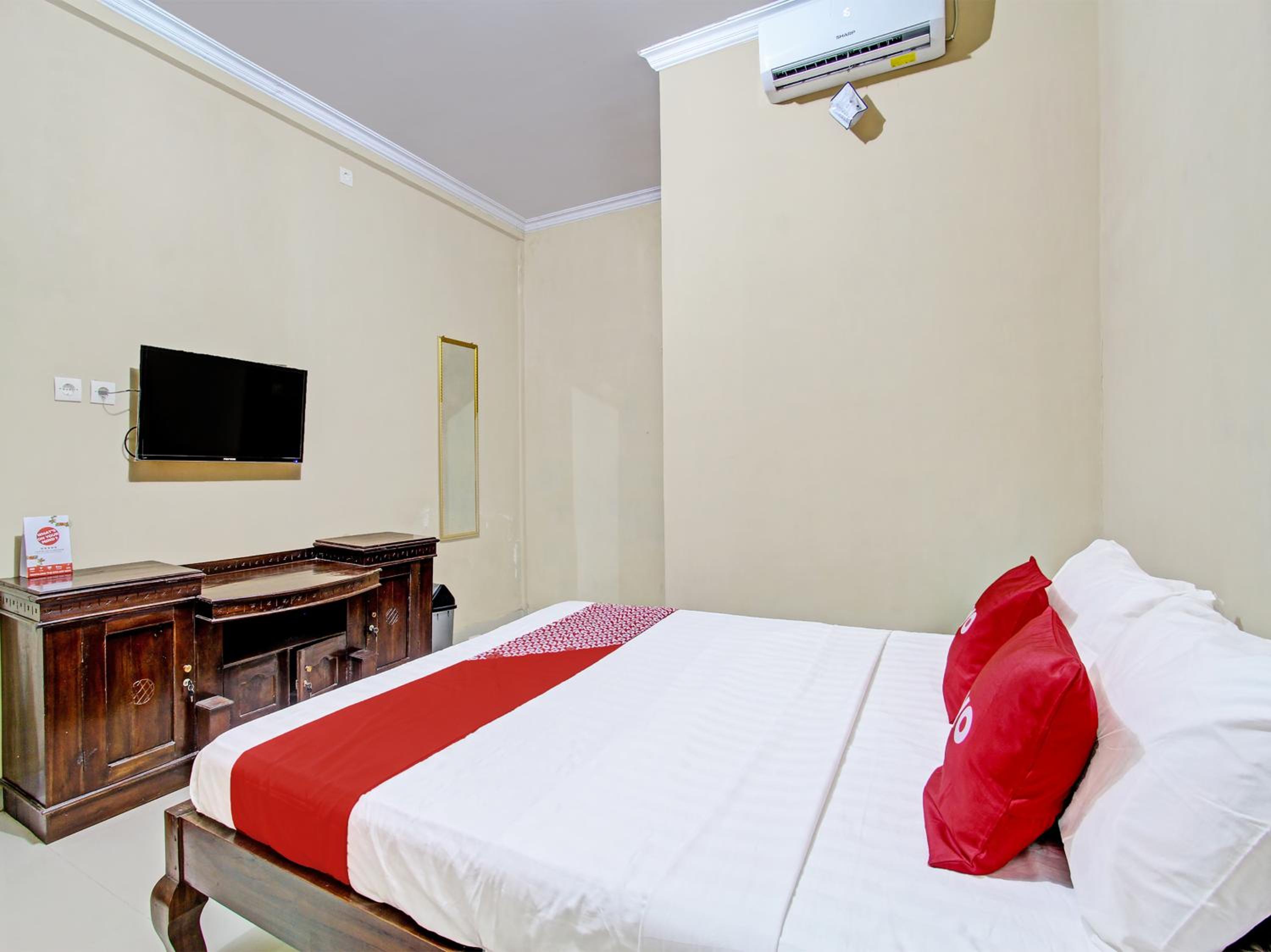 Deluxe King Room - Photo 6