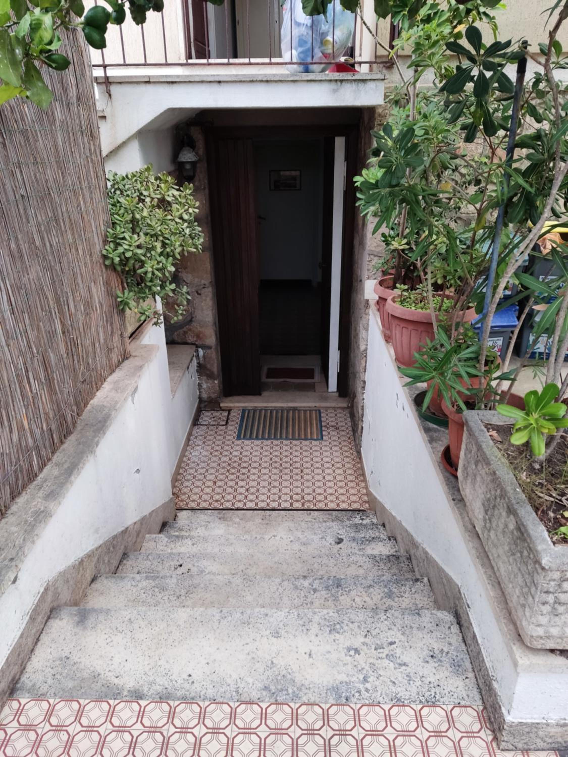One-Bedroom House photo 2