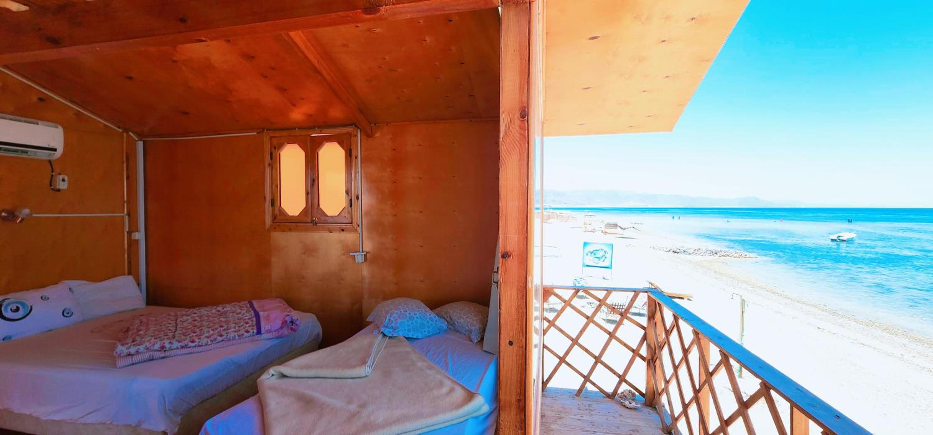 Deluxe Bungalow with Sea View - Photo 14