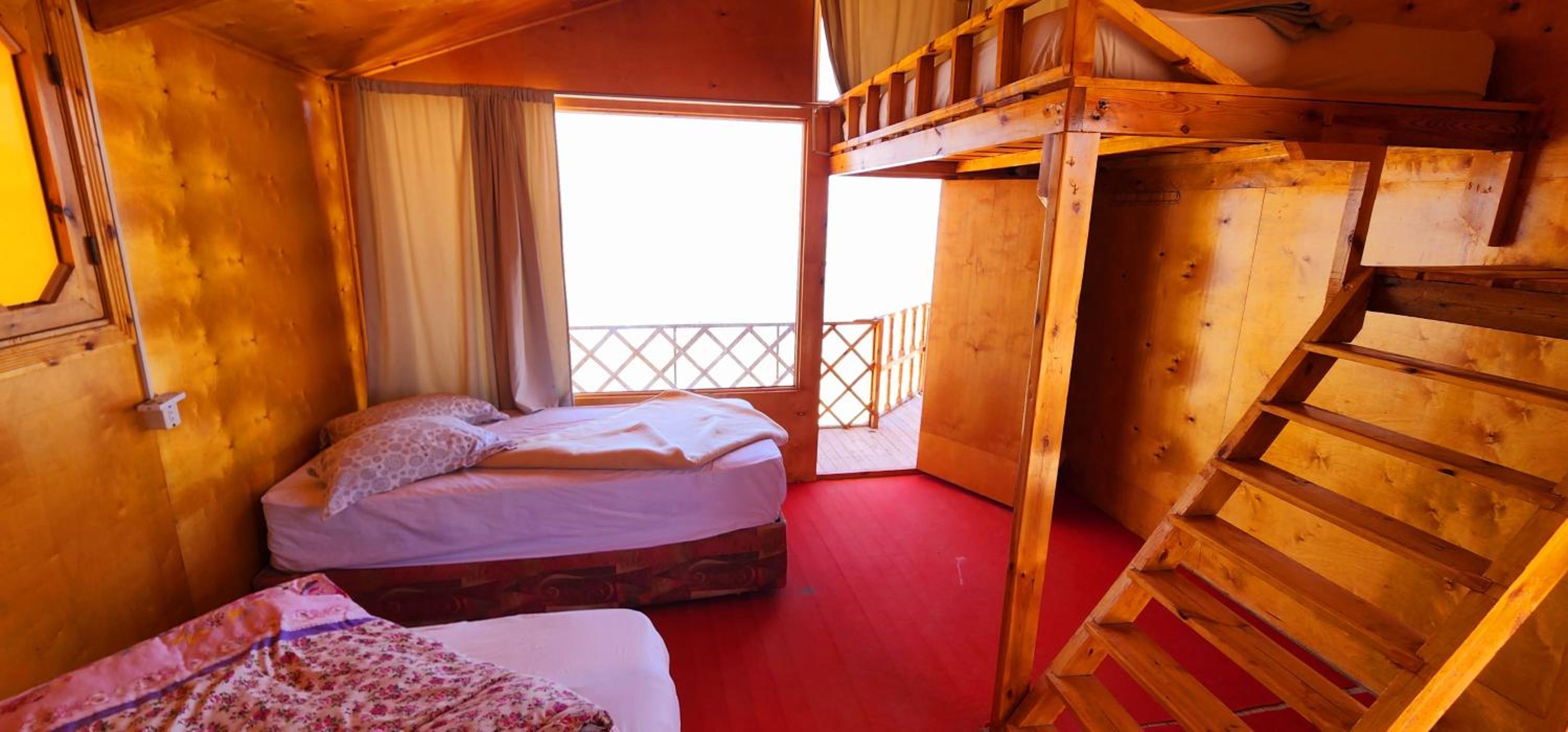 Deluxe Bungalow with Sea View - Photo 12