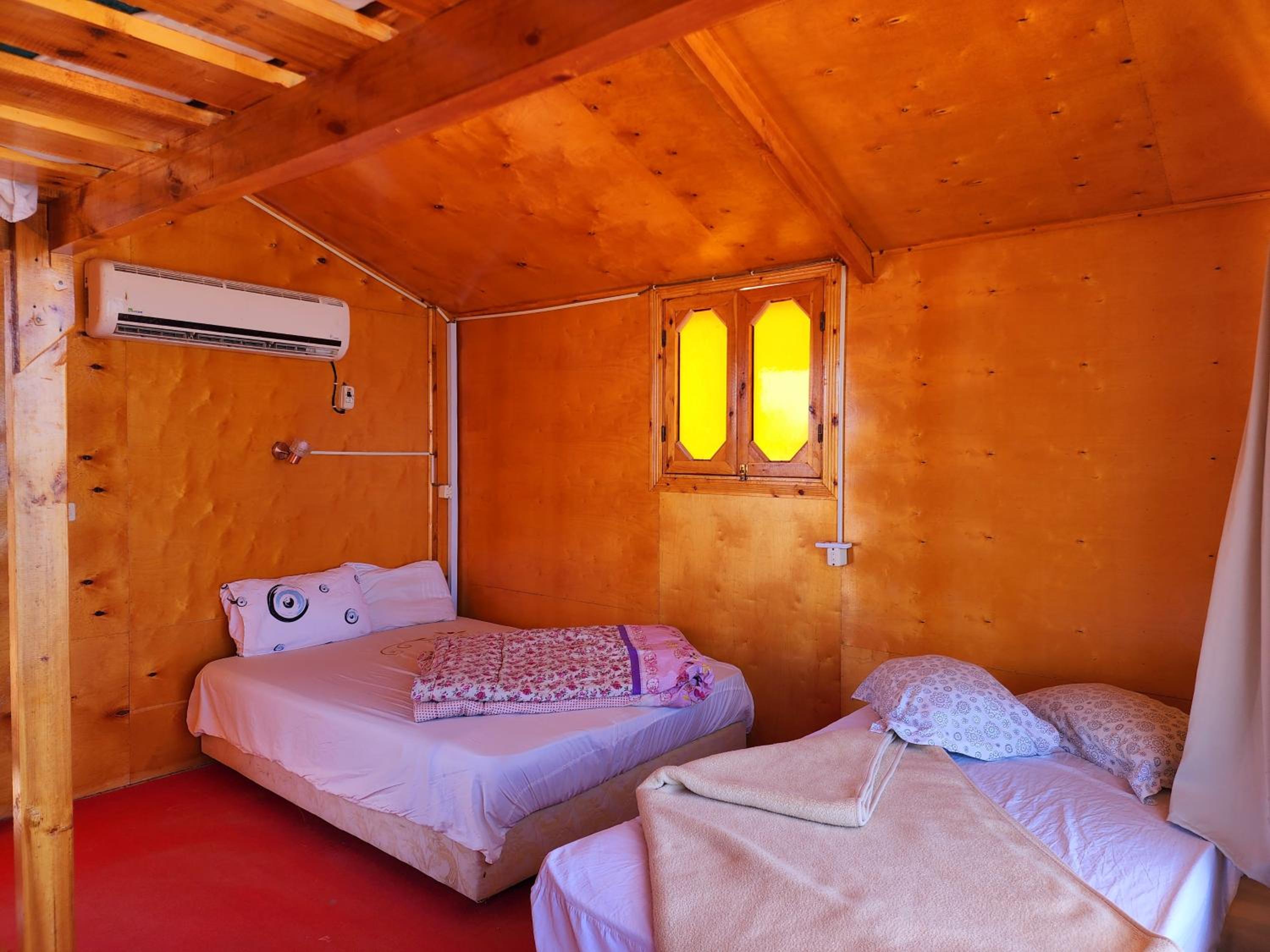 Deluxe Bungalow with Sea View - Photo 16