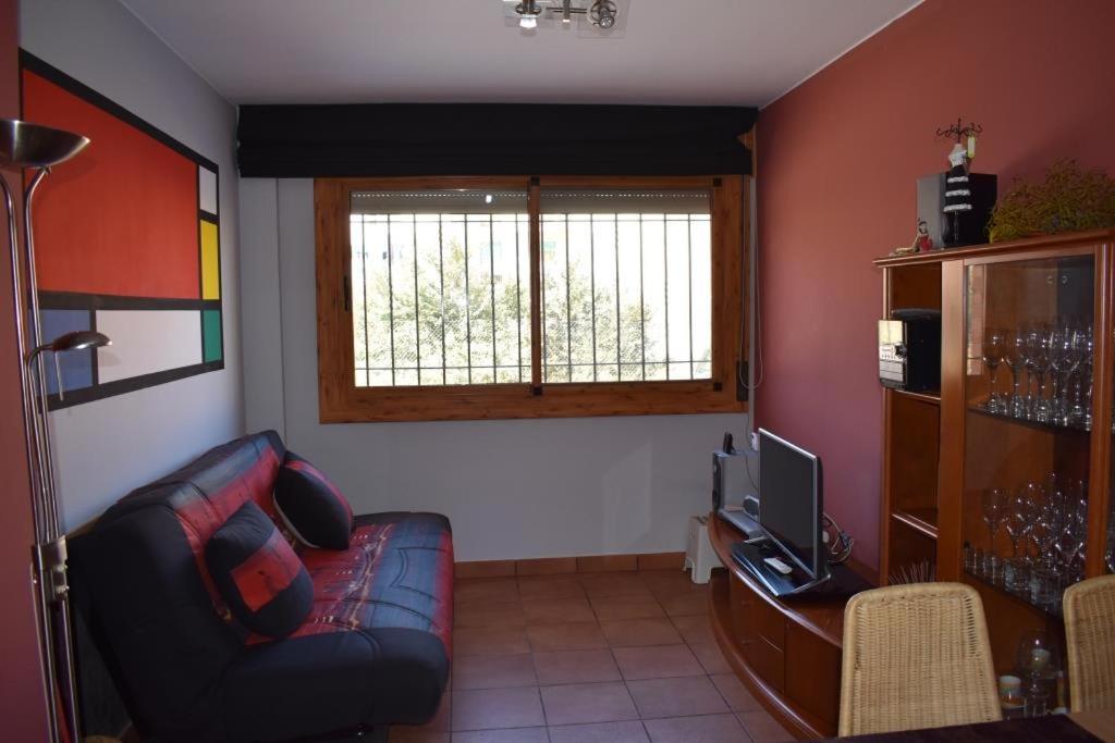 One-Bedroom Apartment photo 3