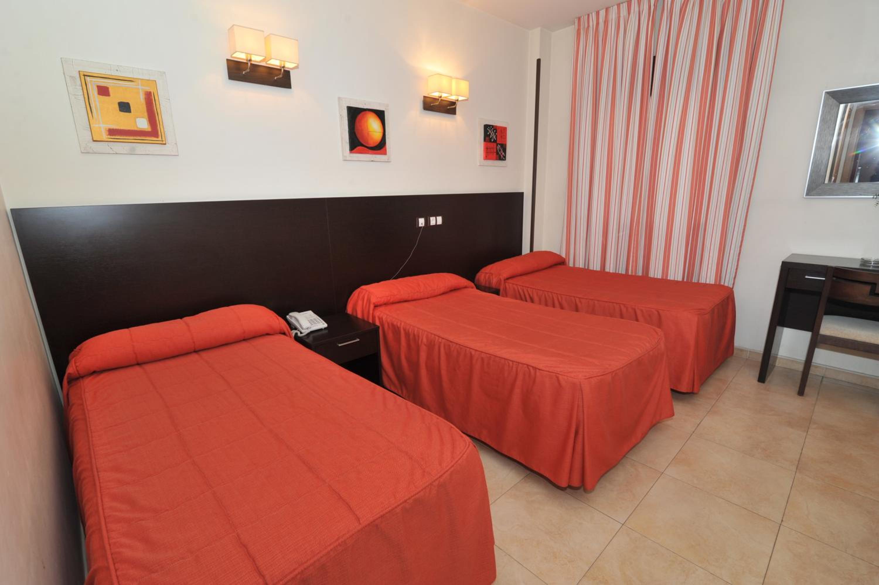 Triple Room photo 3