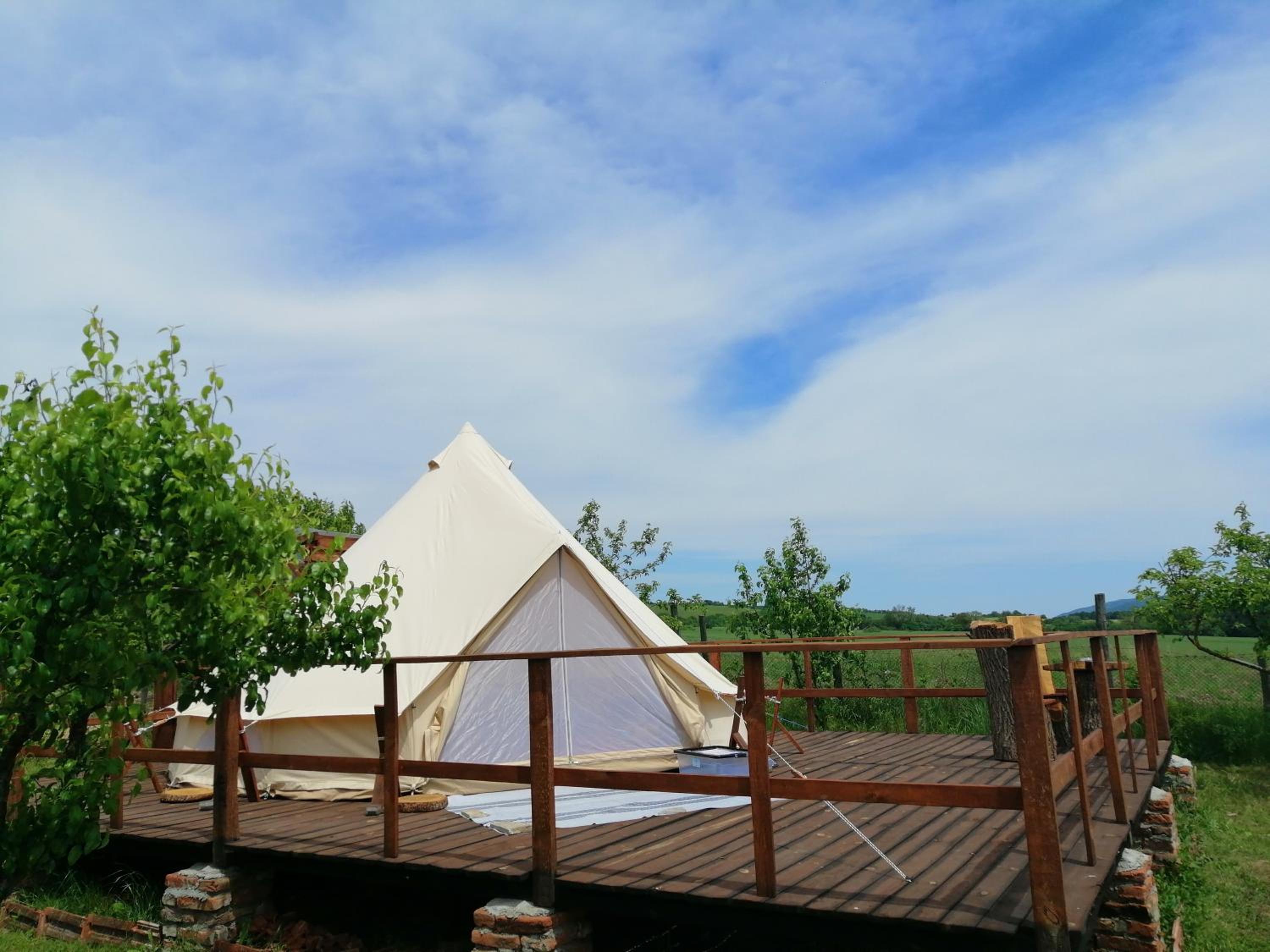 Tent - Photo 37