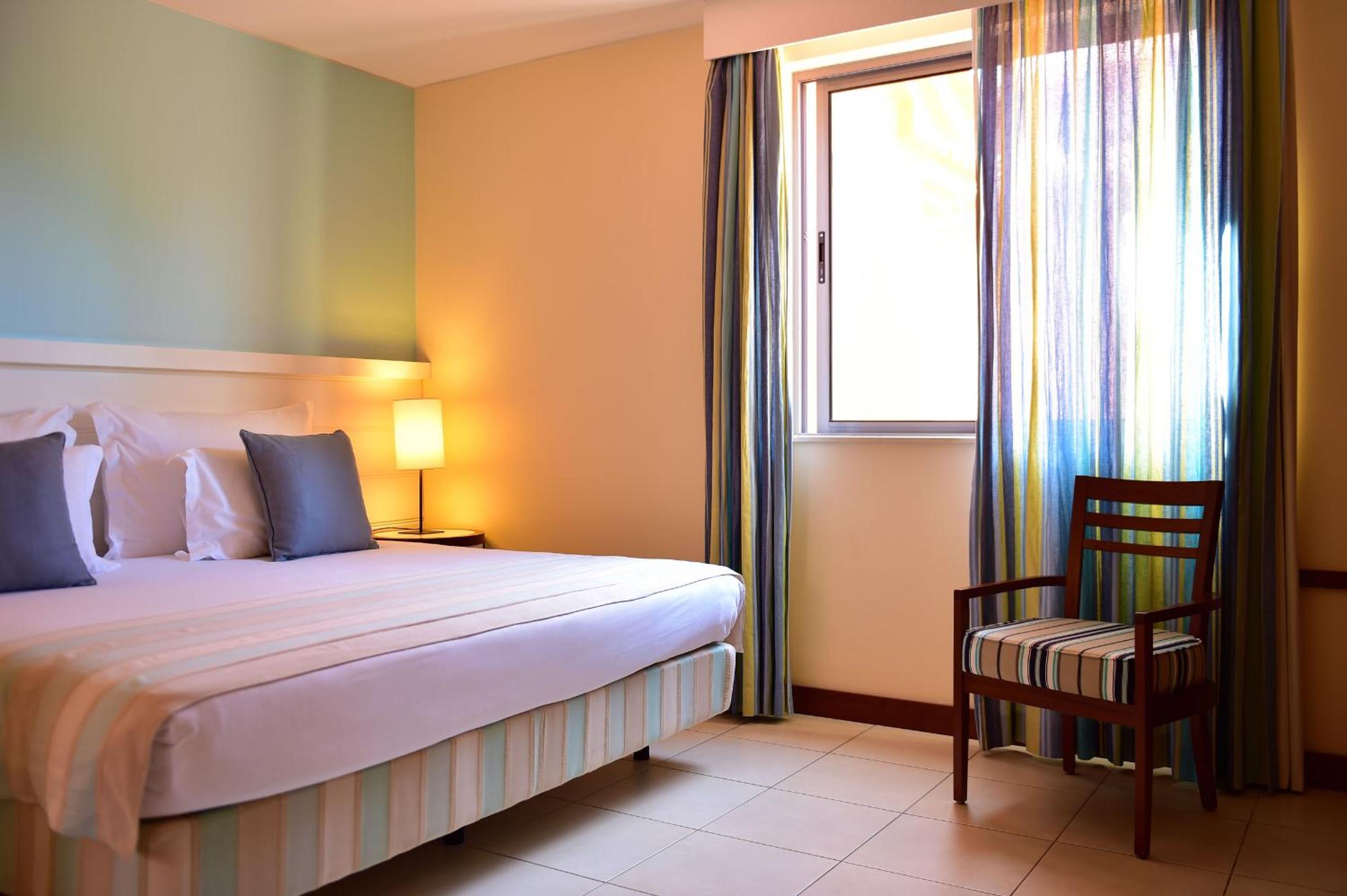 Two-Bedroom Suite - Photo 3