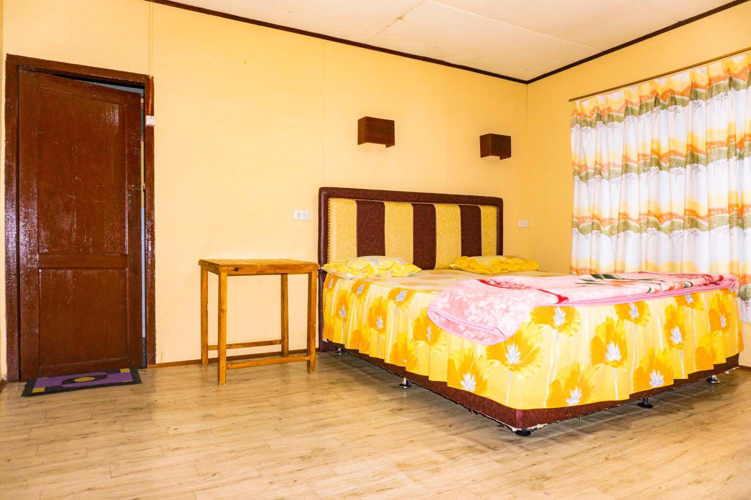 Double Room with Lake View - Photo 17