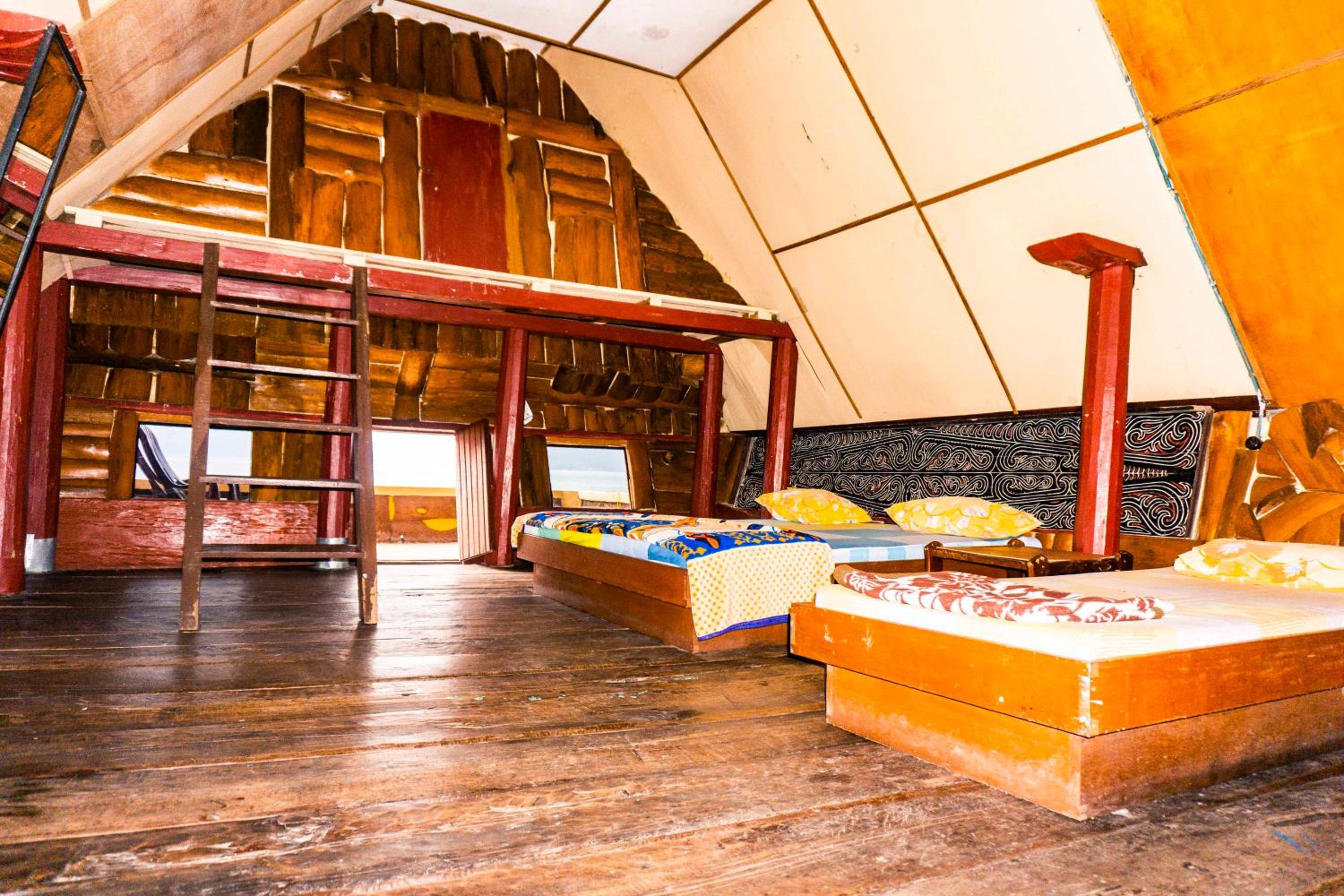 Triple Room with Lake View - Photo 1