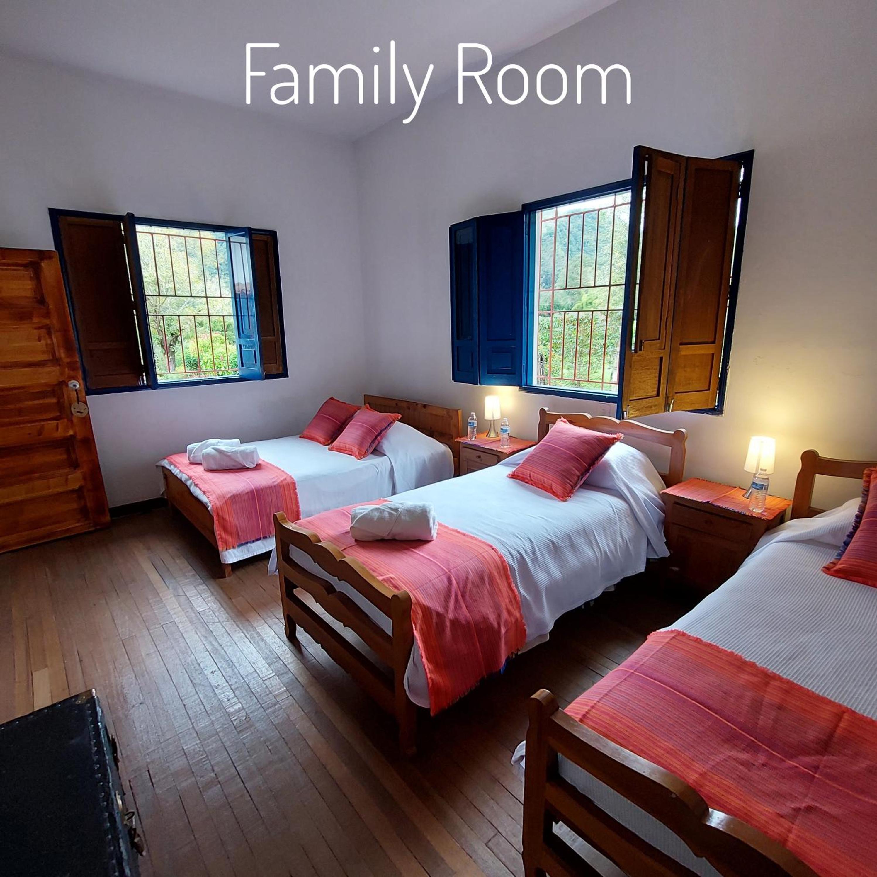 Family Room with Mountain View photo 1