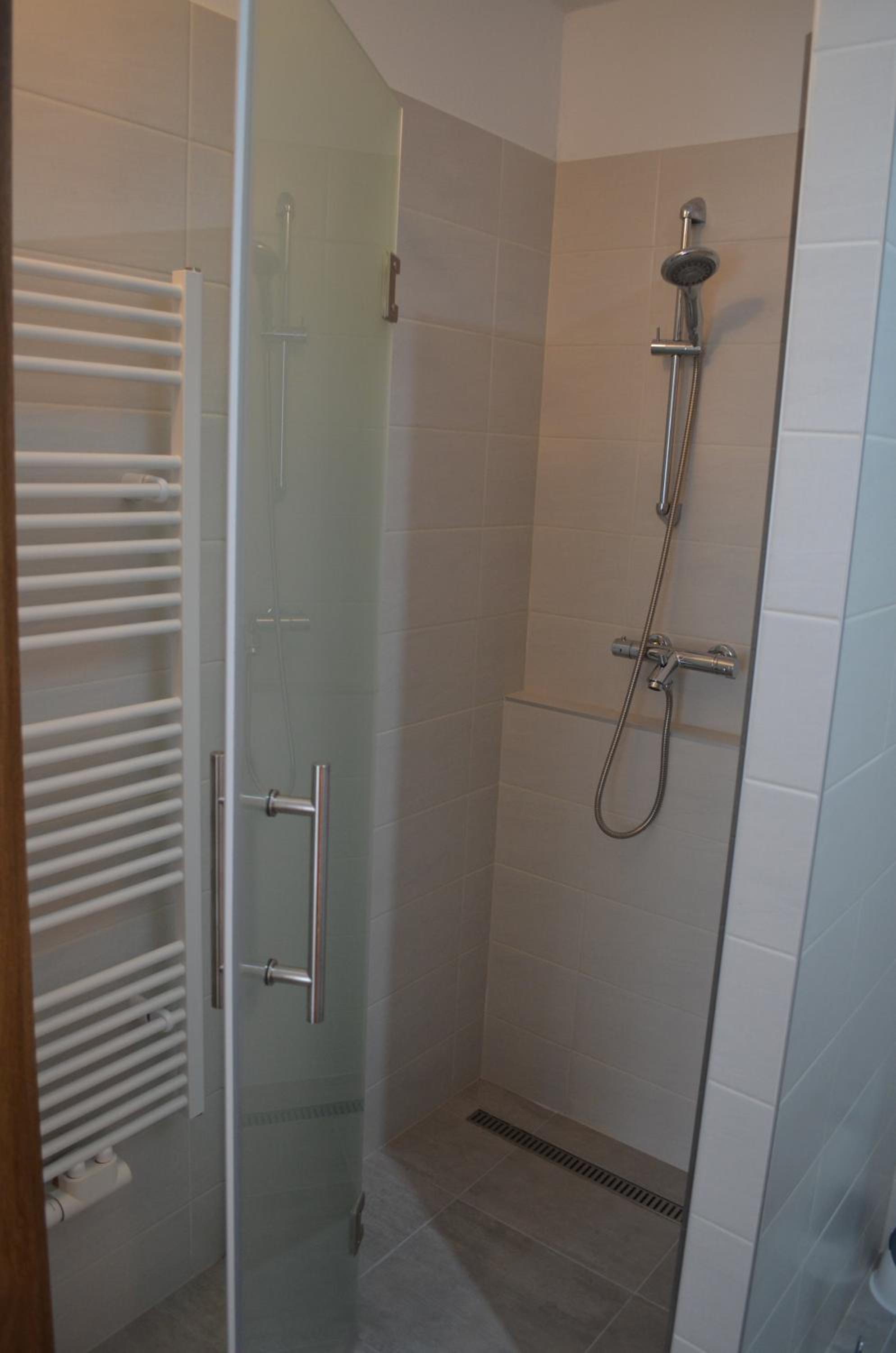 Apartment - Photo 4