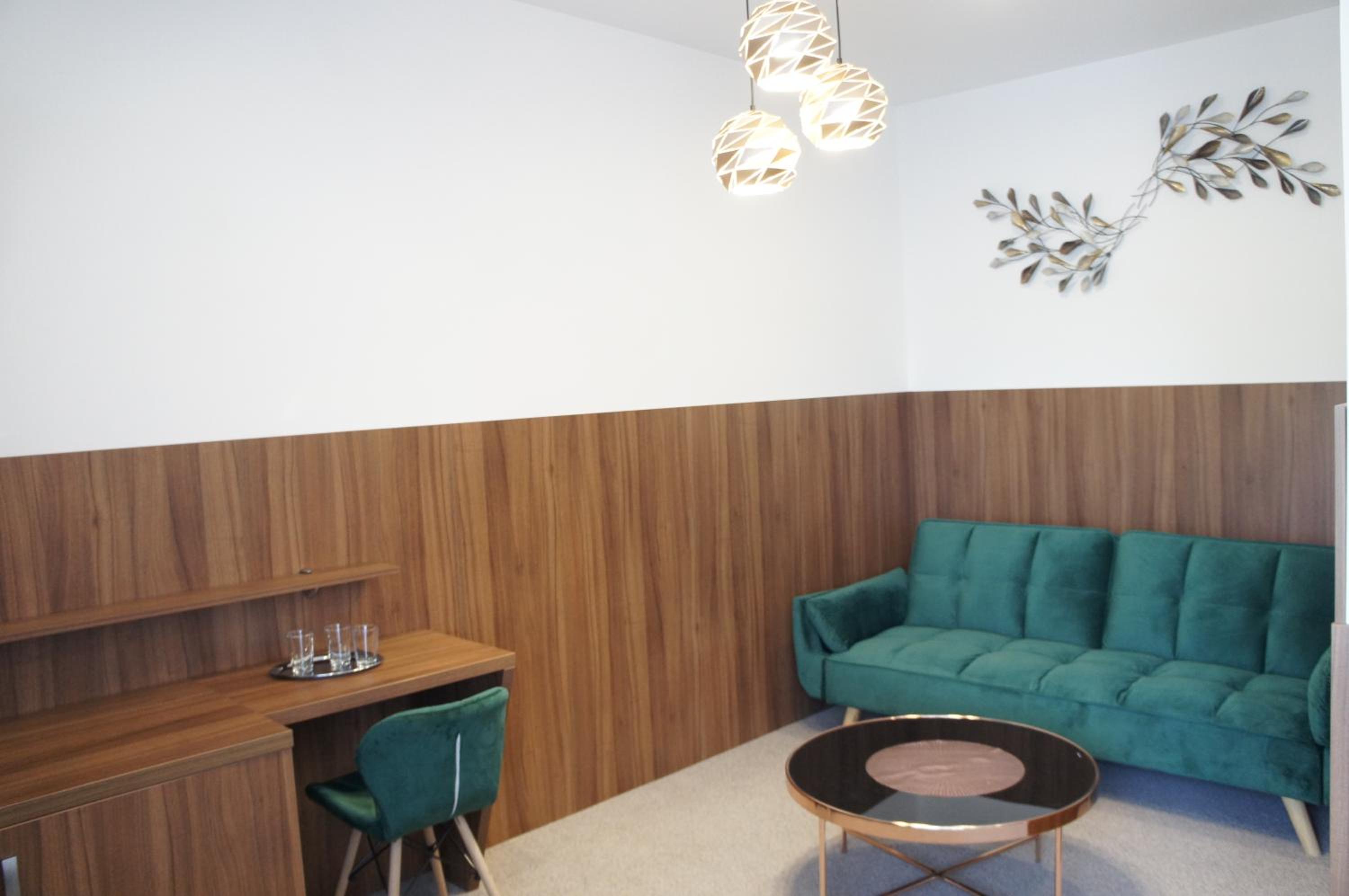 Double Room with Balcony - Photo 6