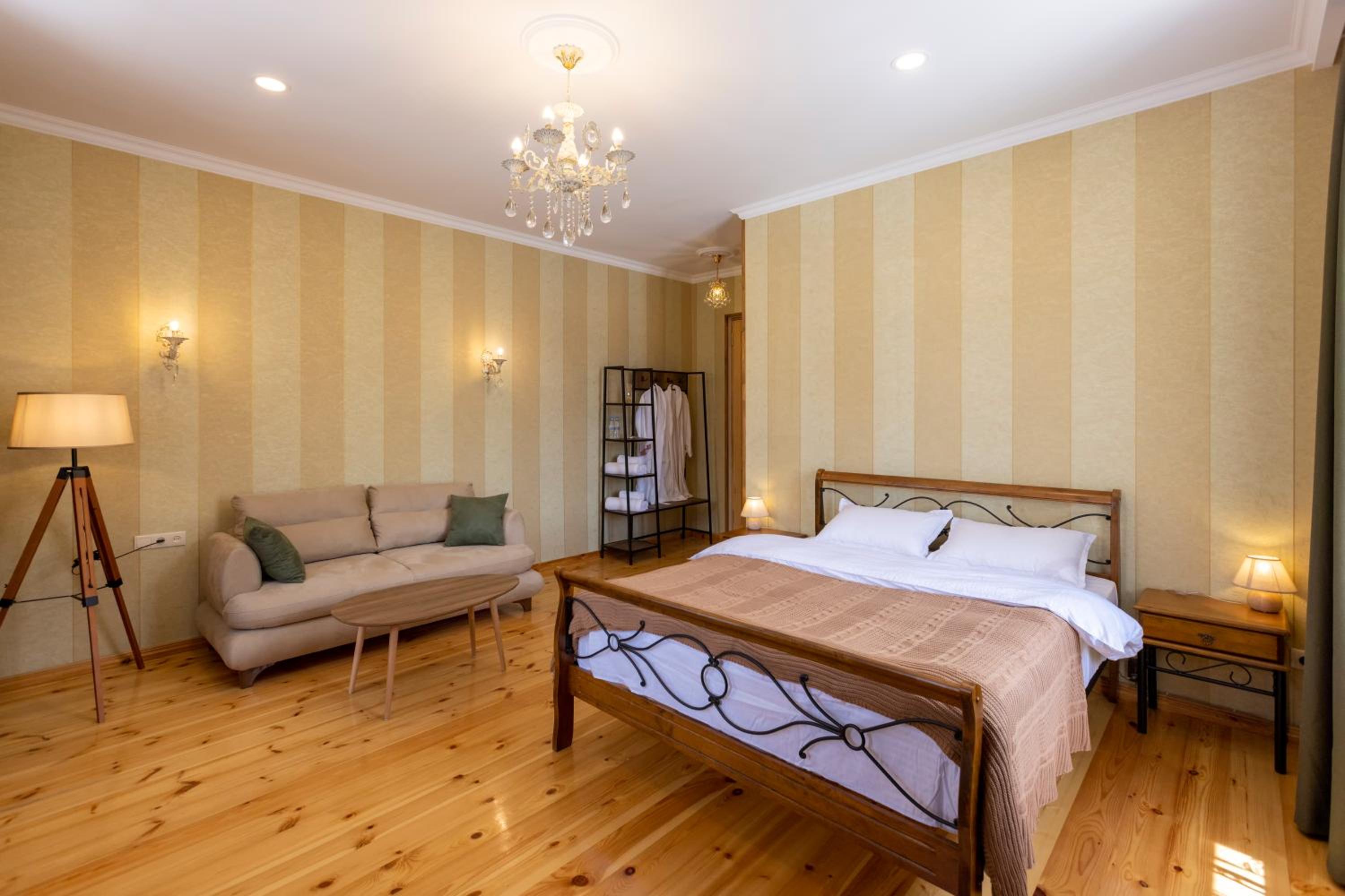 Double Room with Mountain View