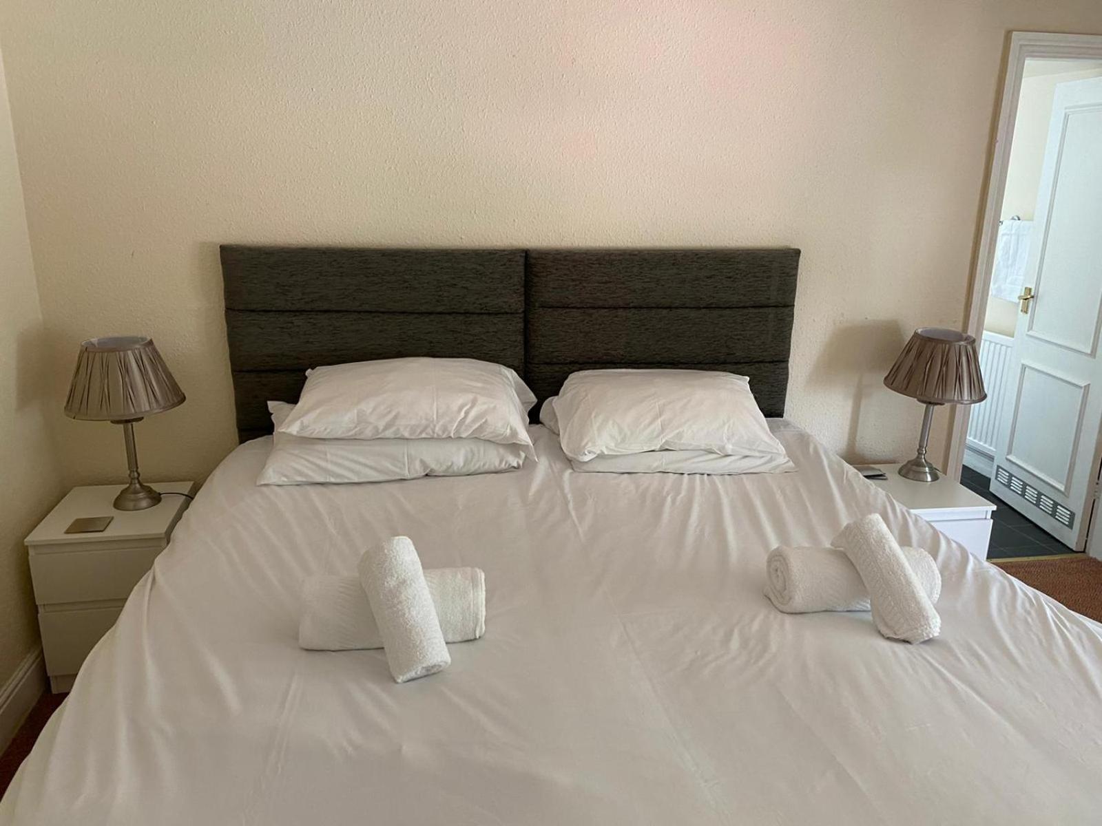 Standard Twin Room with Garden View