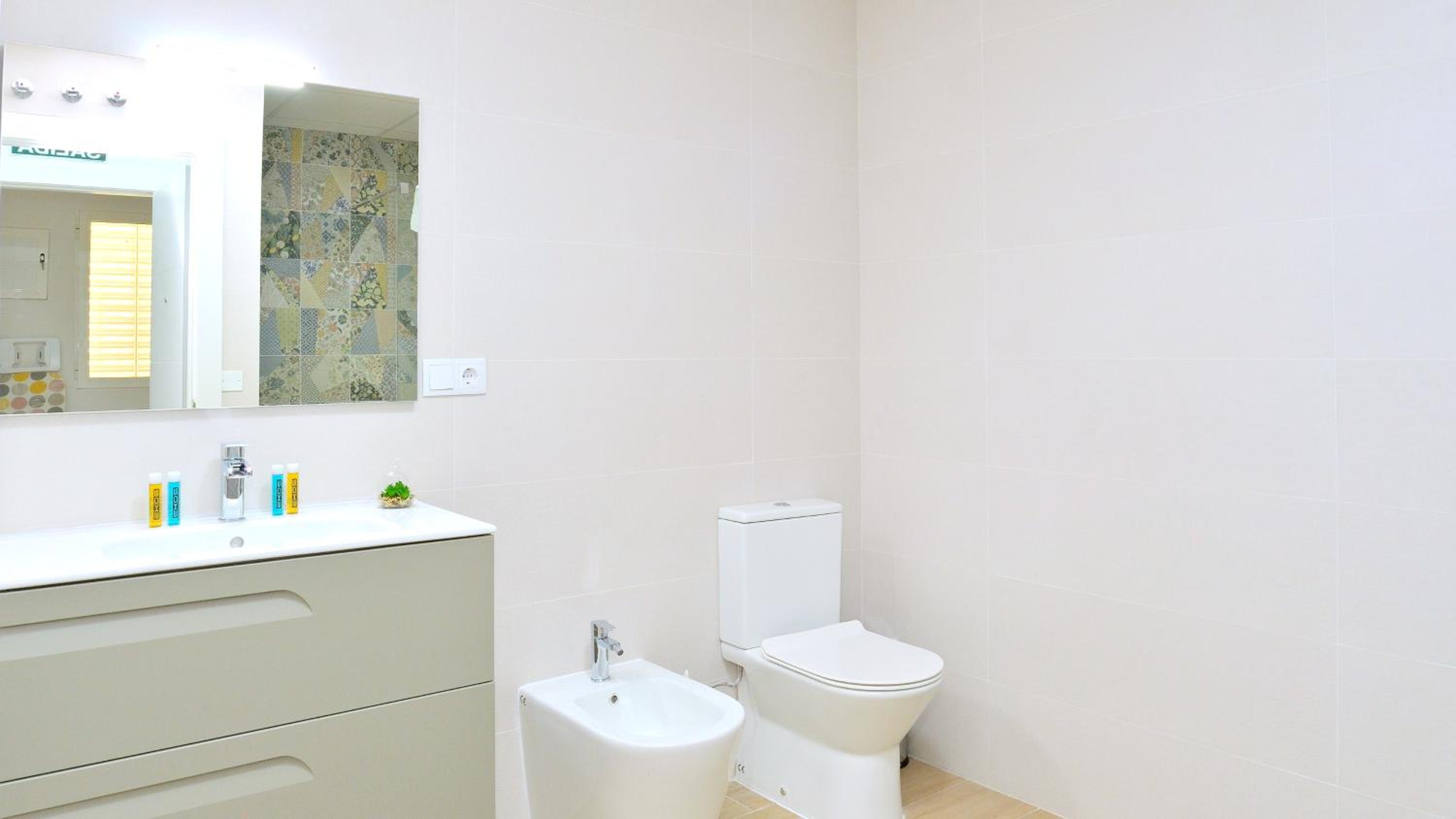 One-Bedroom Apartment - Photo 29