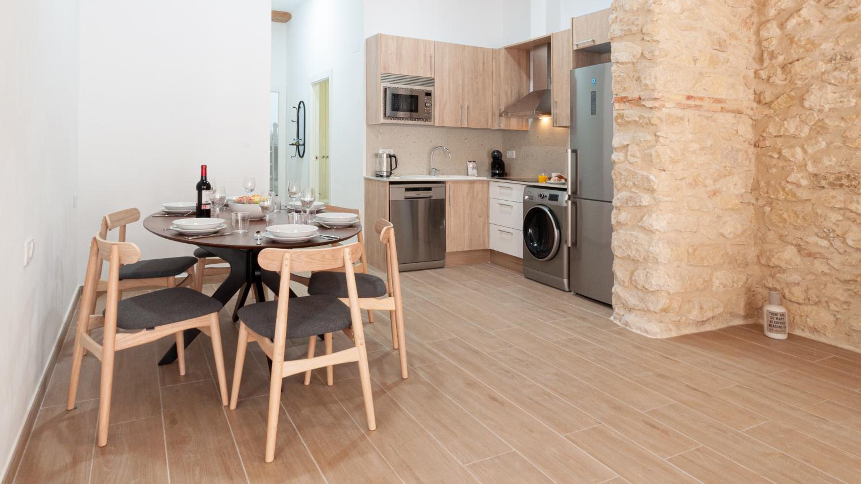 Two-Bedroom Apartment - Photo 8