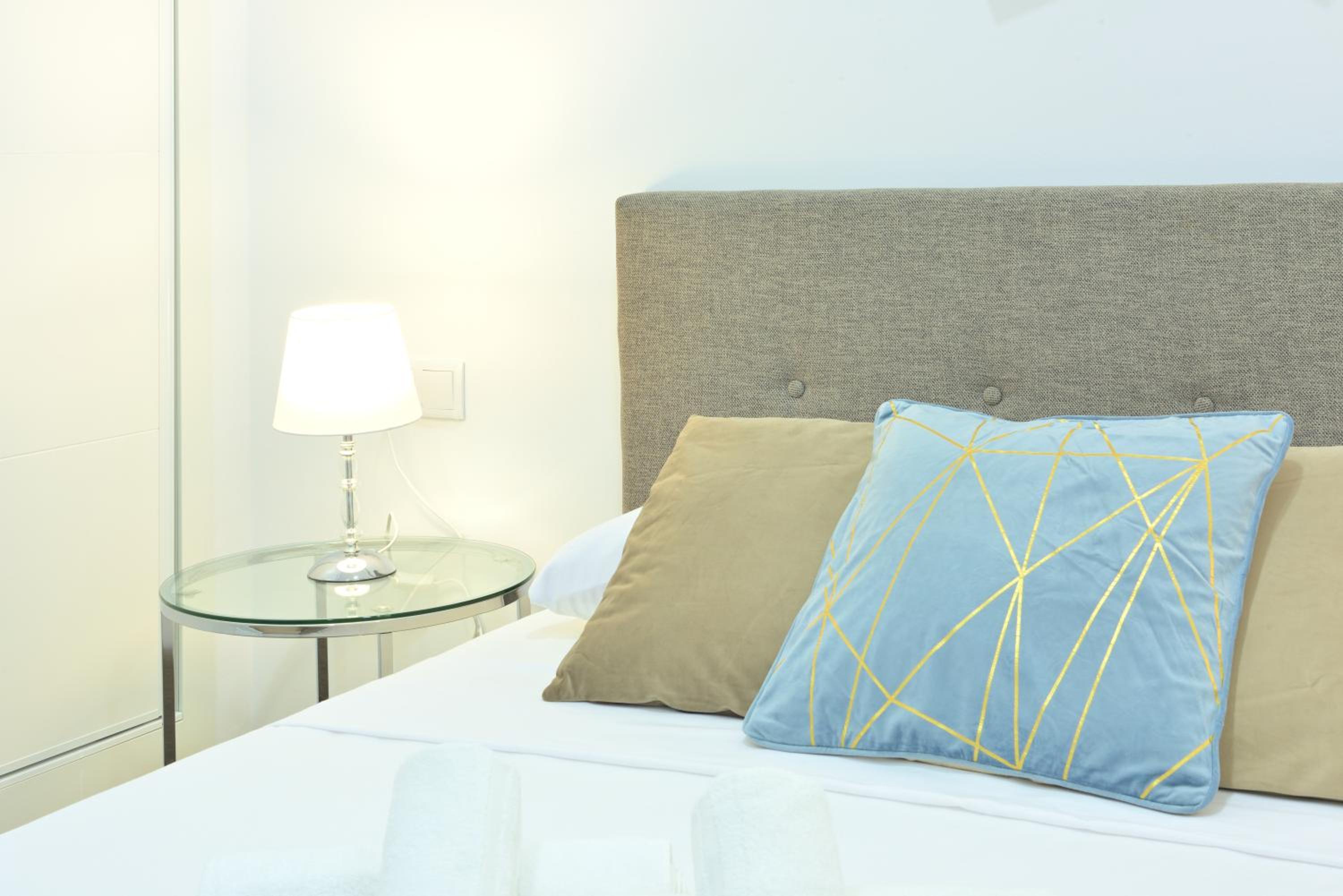 One-Bedroom Apartment - Photo 16