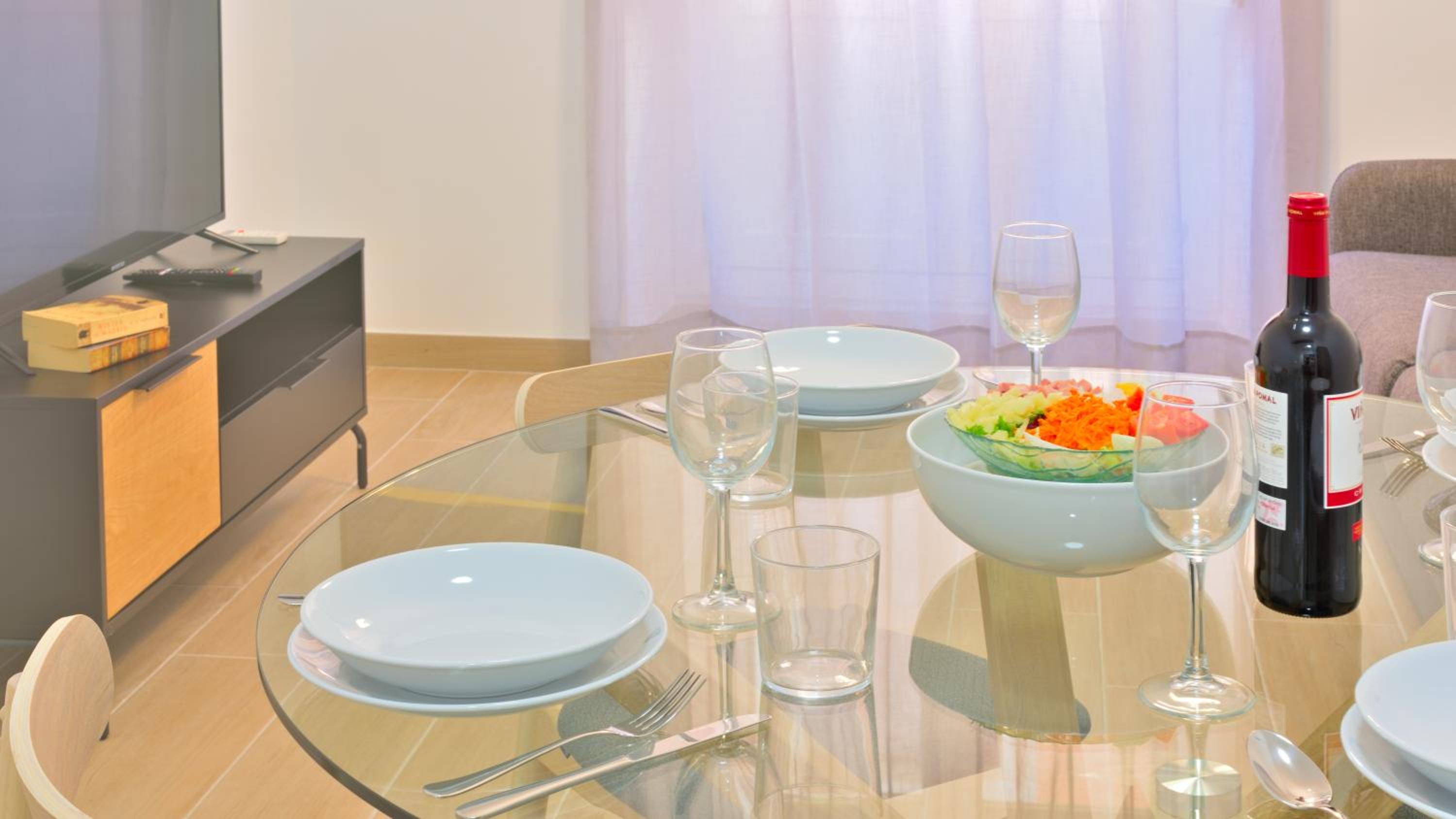 One-Bedroom Apartment - Photo 25