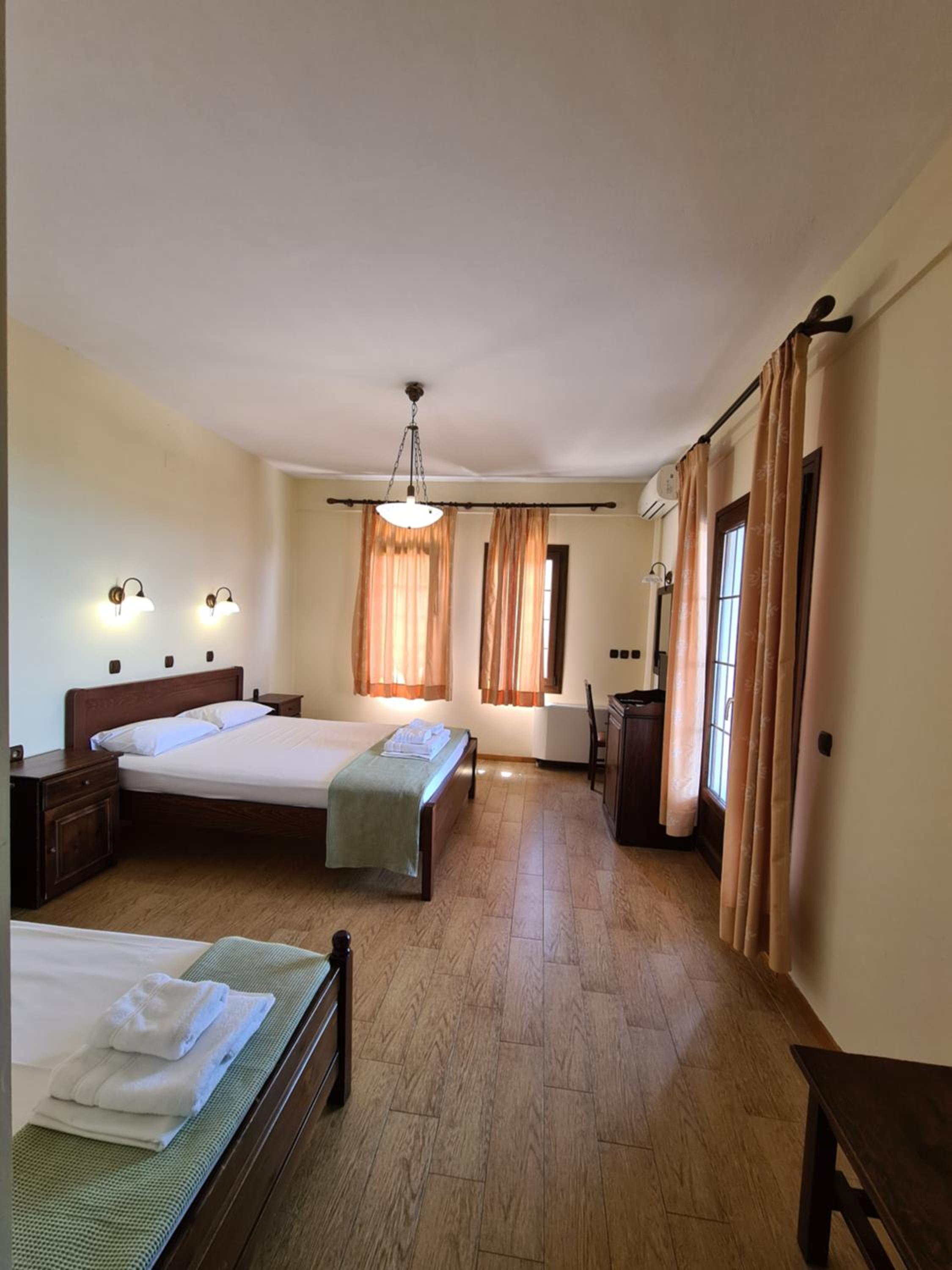 Triple Room with Lake View