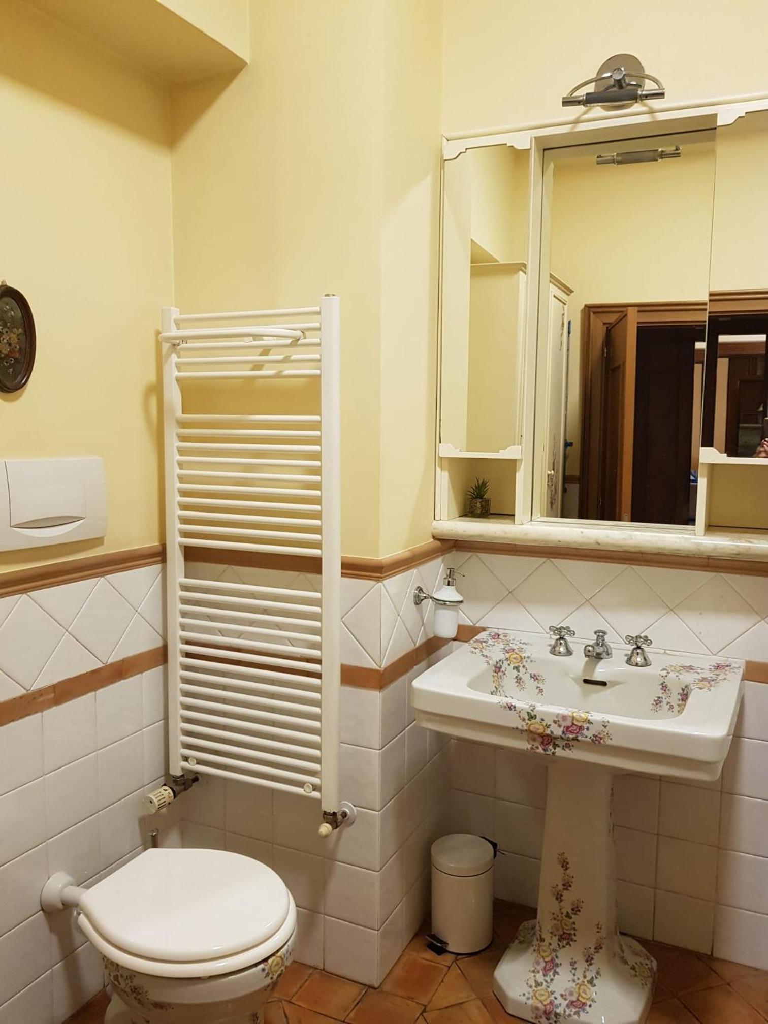 Superior Deluxe Double or Twin Room photo 3
