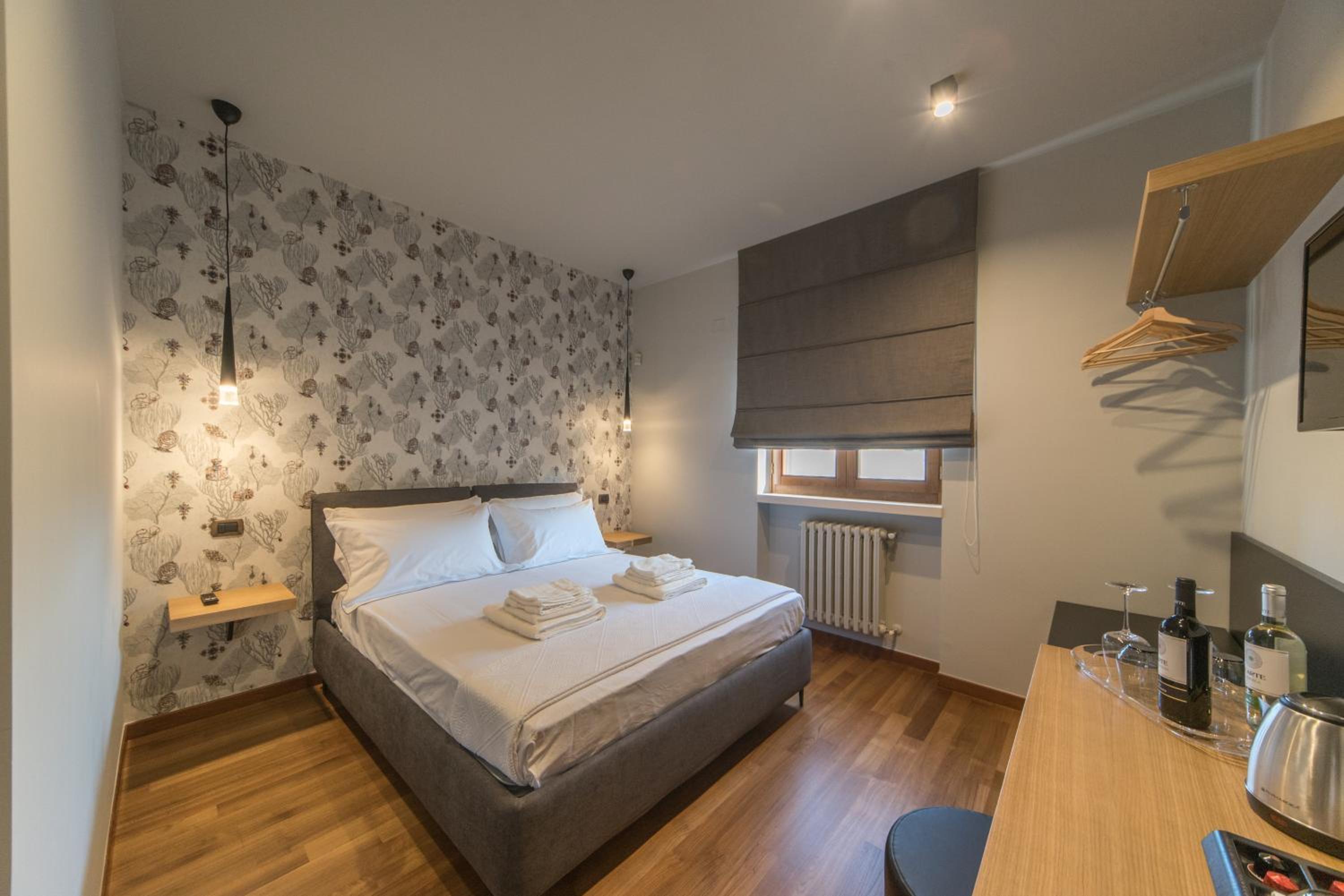 Double Room with Private Bathroom photo 1
