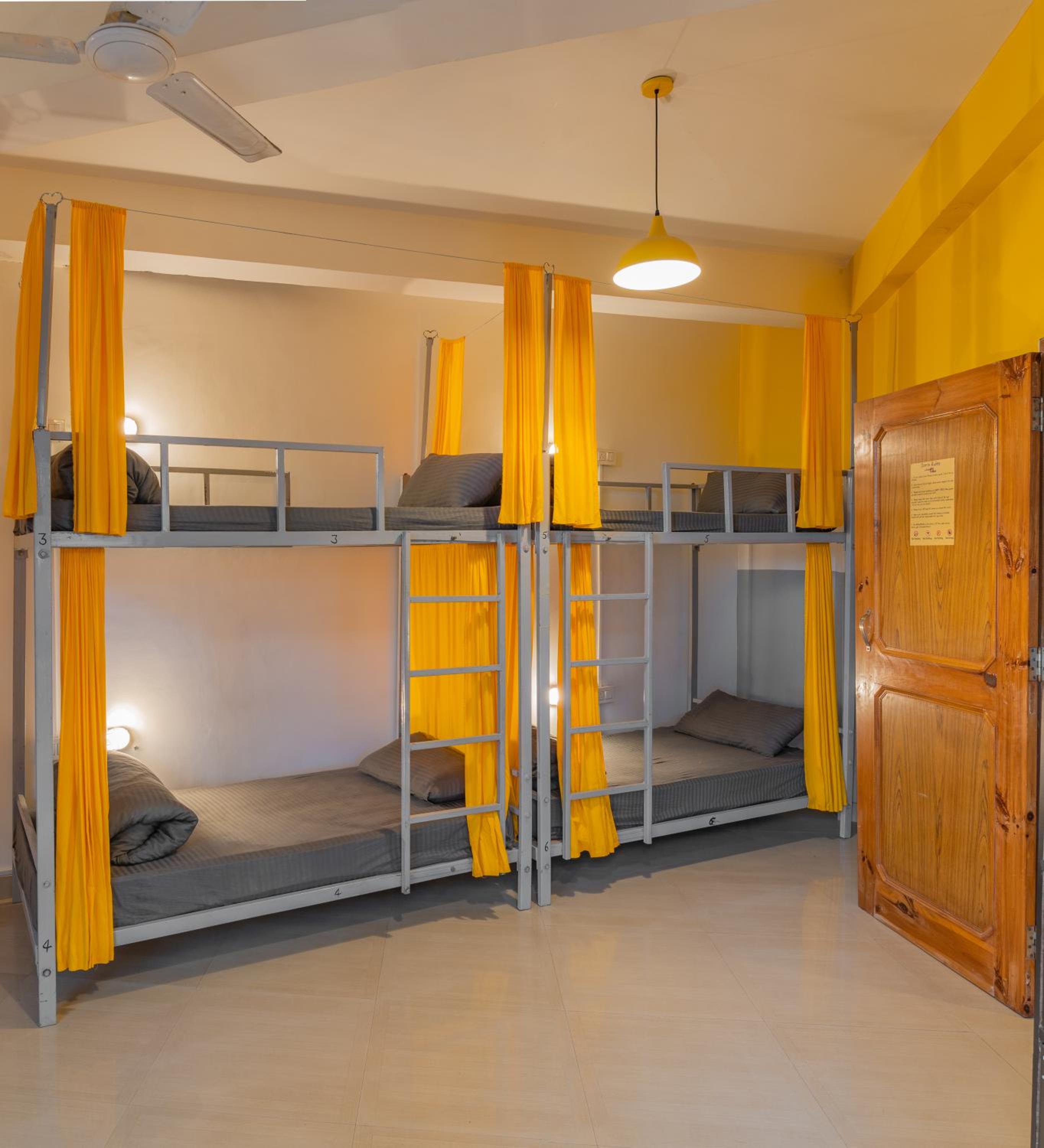 Bed in 10-Bed Mixed Dormitory Room photo 1