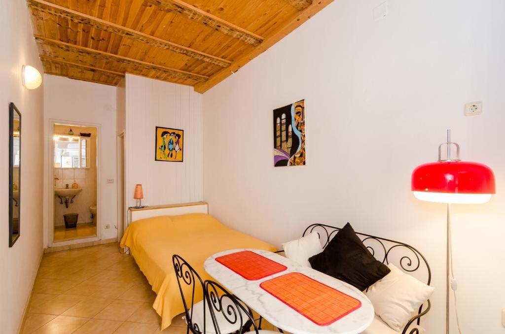 Double Room with Shared Terrace and City View