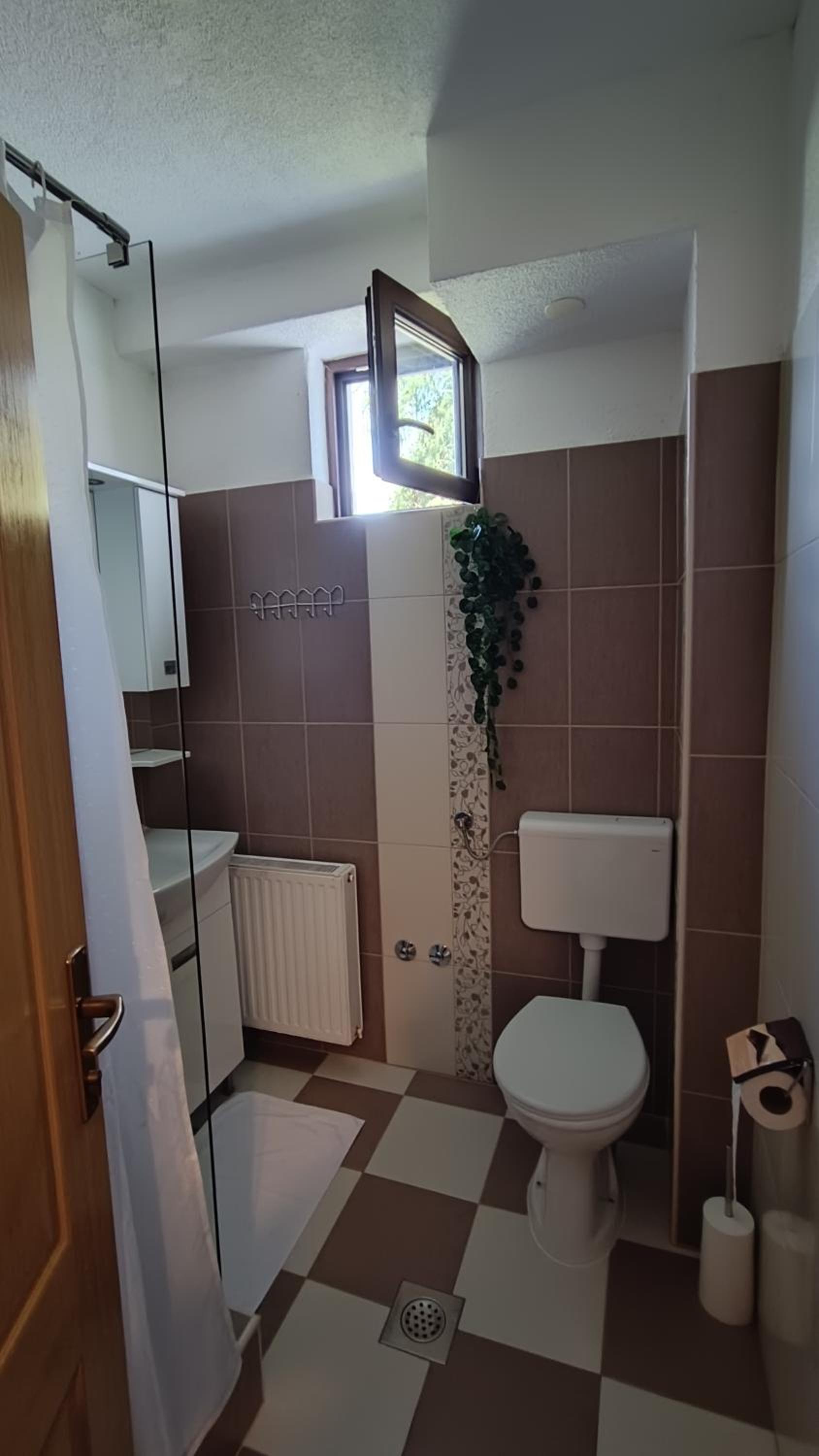 One-Bedroom Apartment - Photo 26