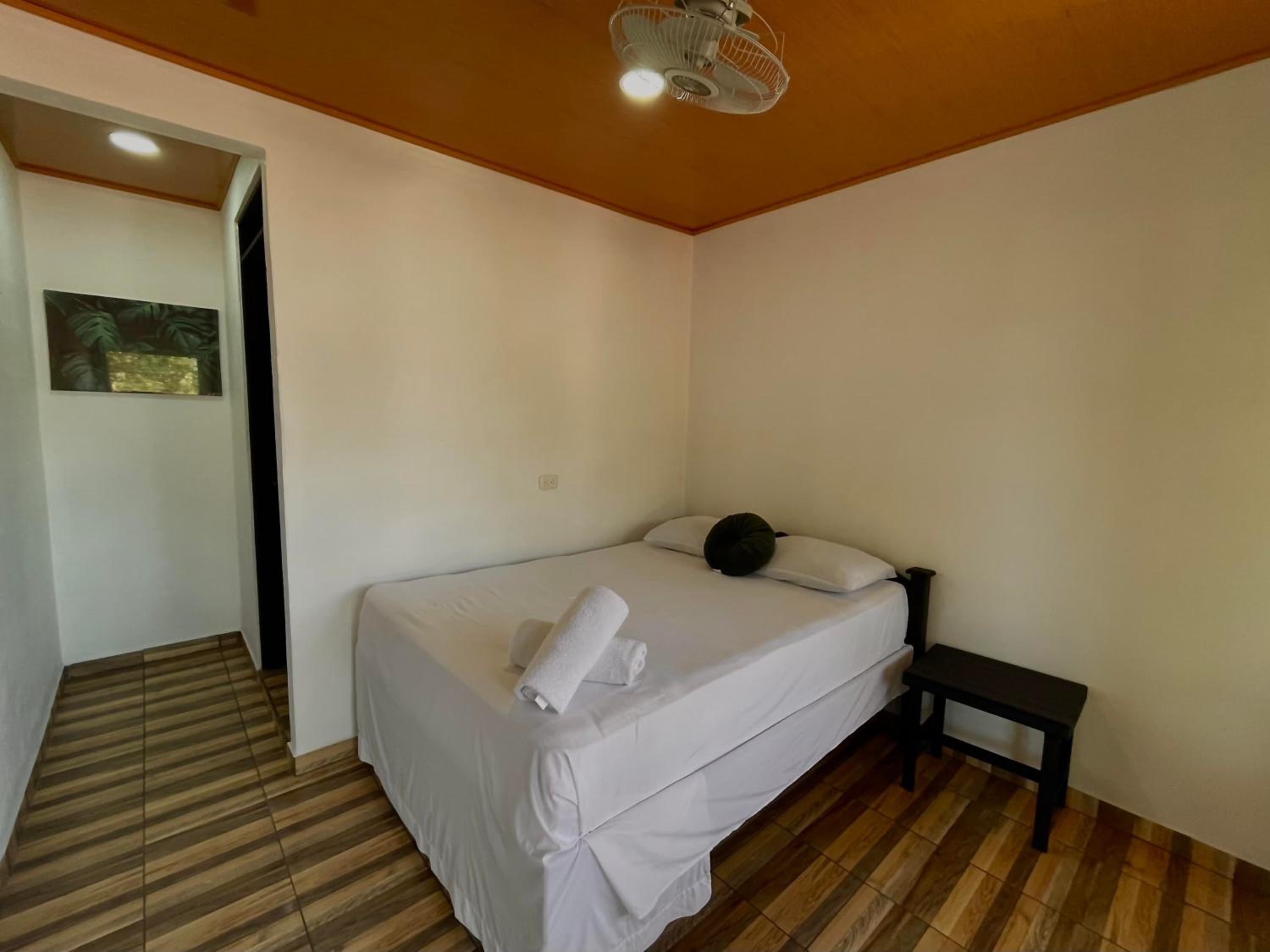 Economy Double Room with A/C photo 3