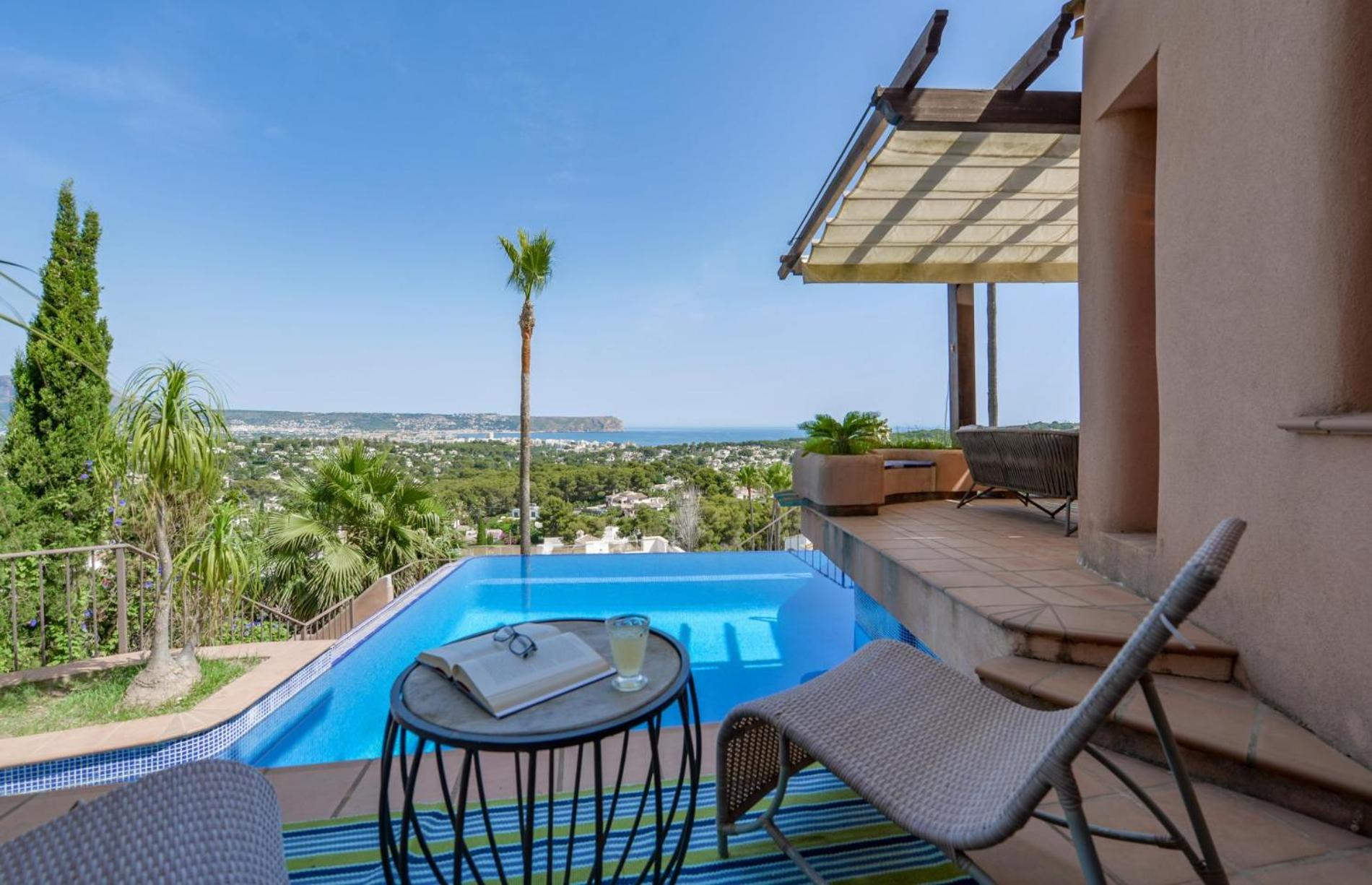 Villa with Sea View photo 3