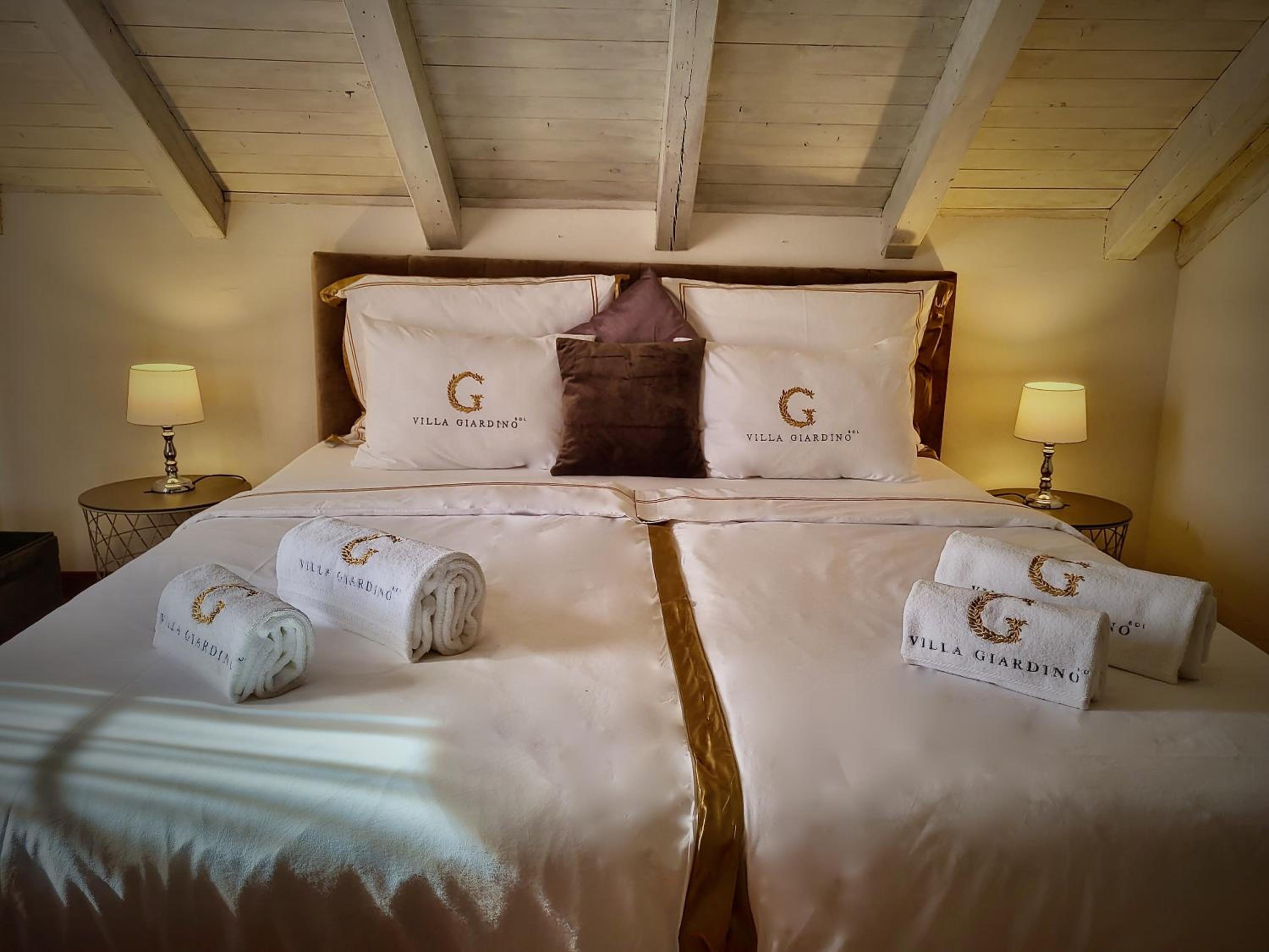 Standard Double Room - Attic