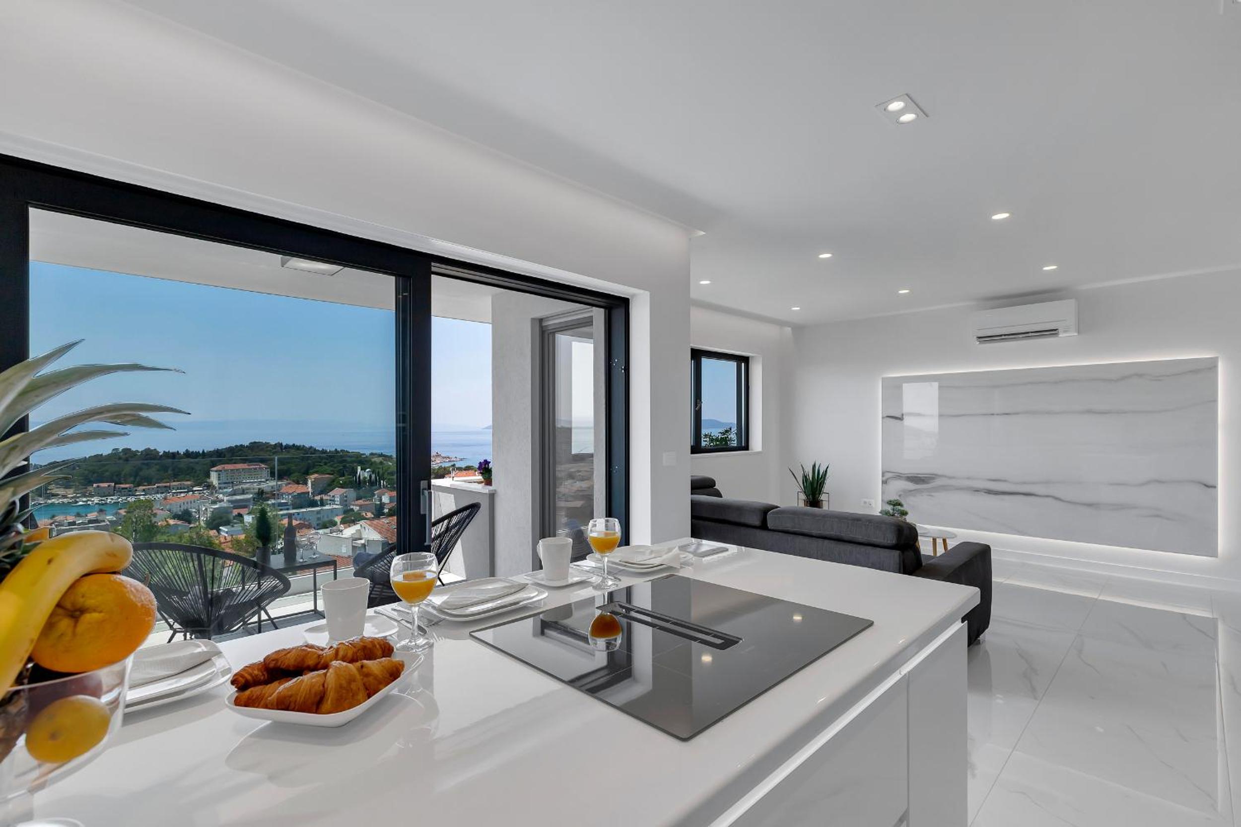 Apartment with Sea View