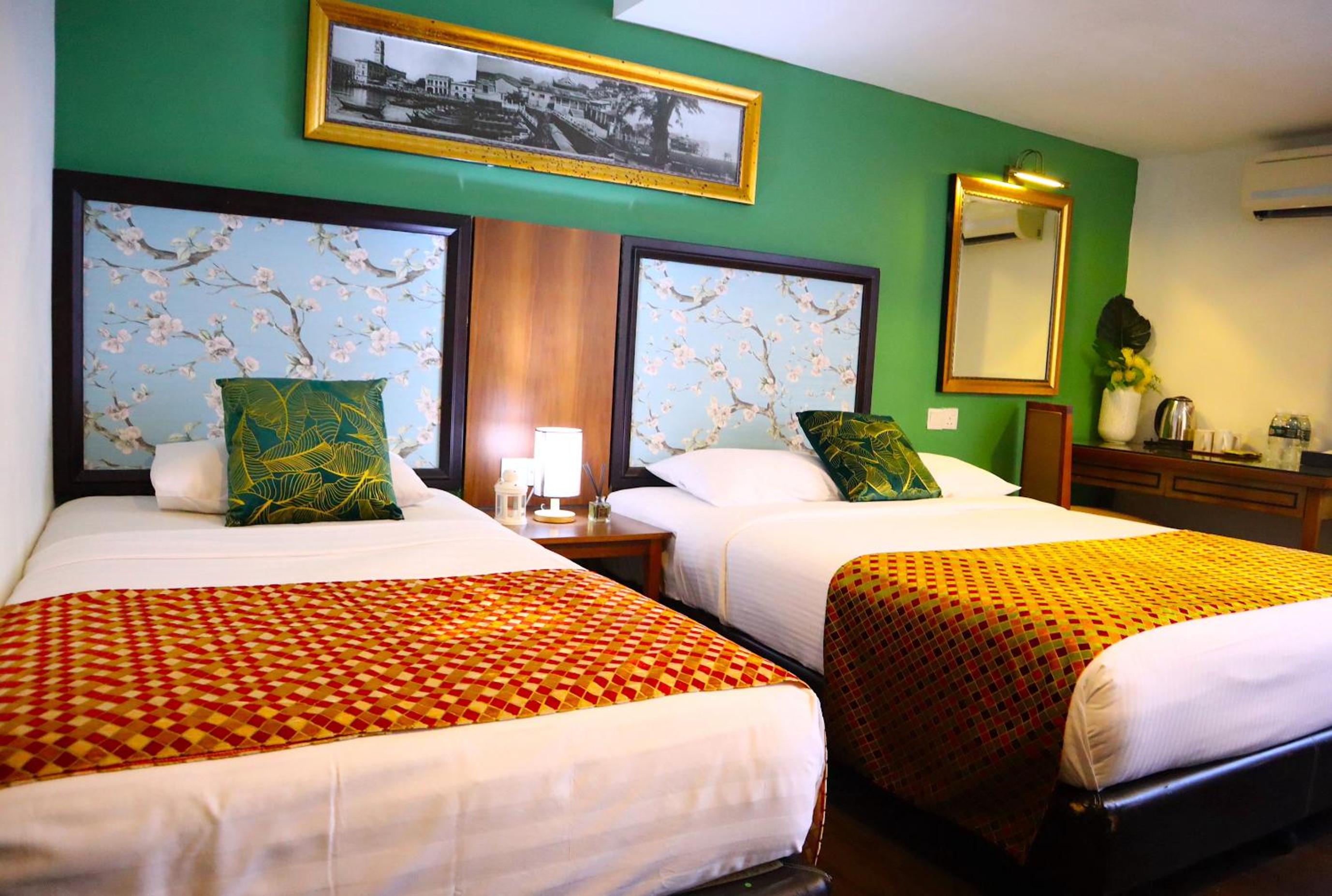 Deluxe Family Twin Room photo 3