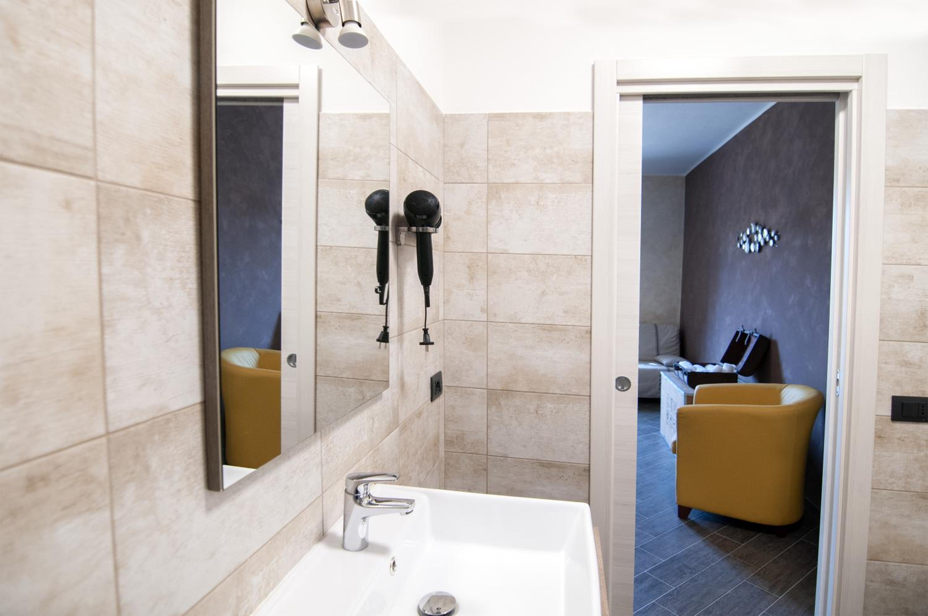 Deluxe Triple Room - Photo 4