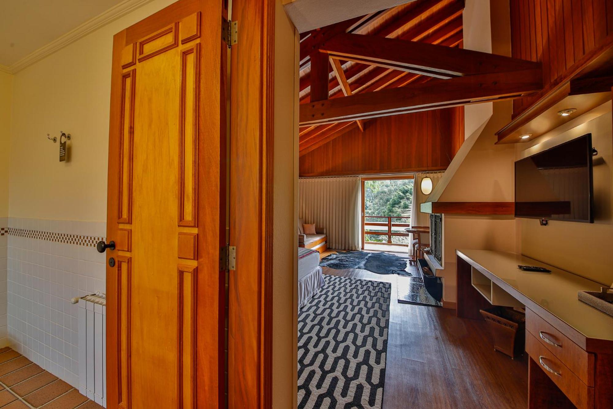 Luxury Suite photo 1