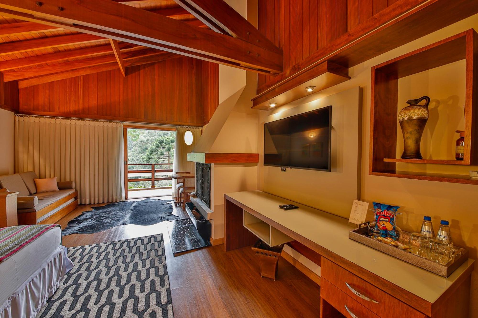 Luxury Suite photo 3