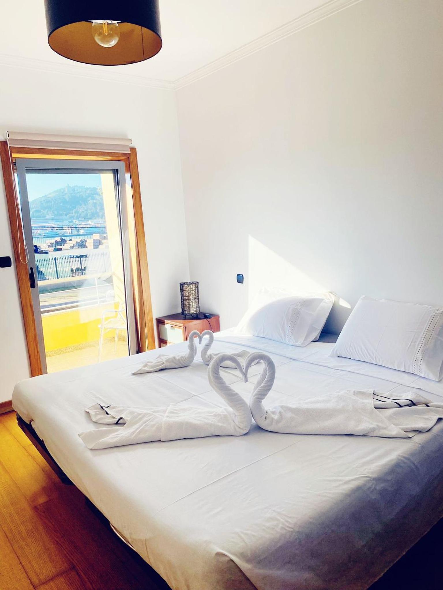Deluxe Room - Photo 3