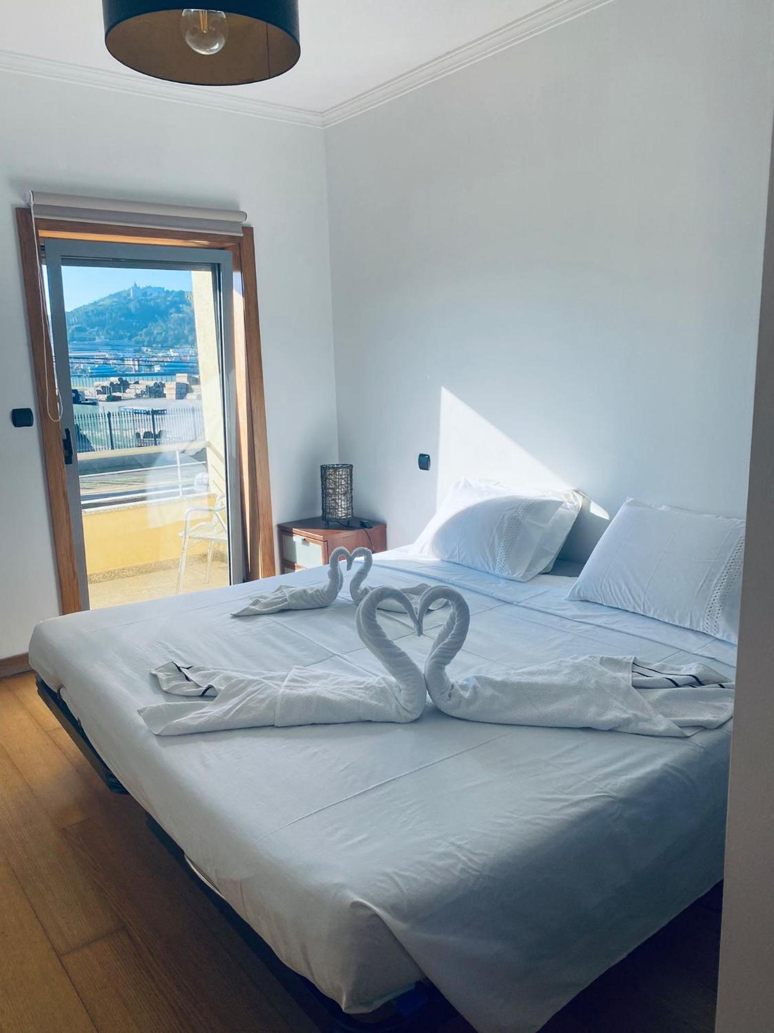 Deluxe Room - Photo 2