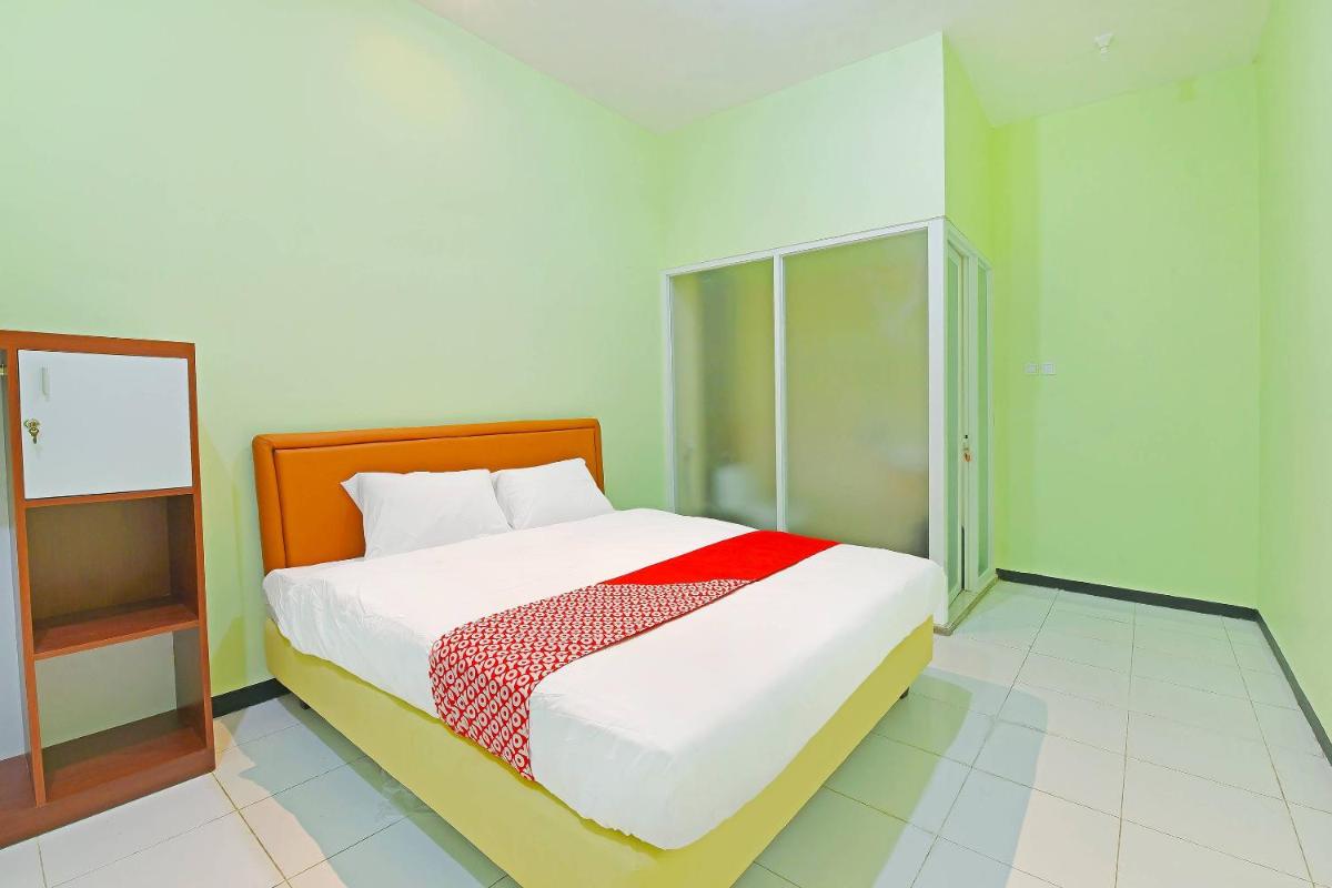 Deluxe King Room photo 2