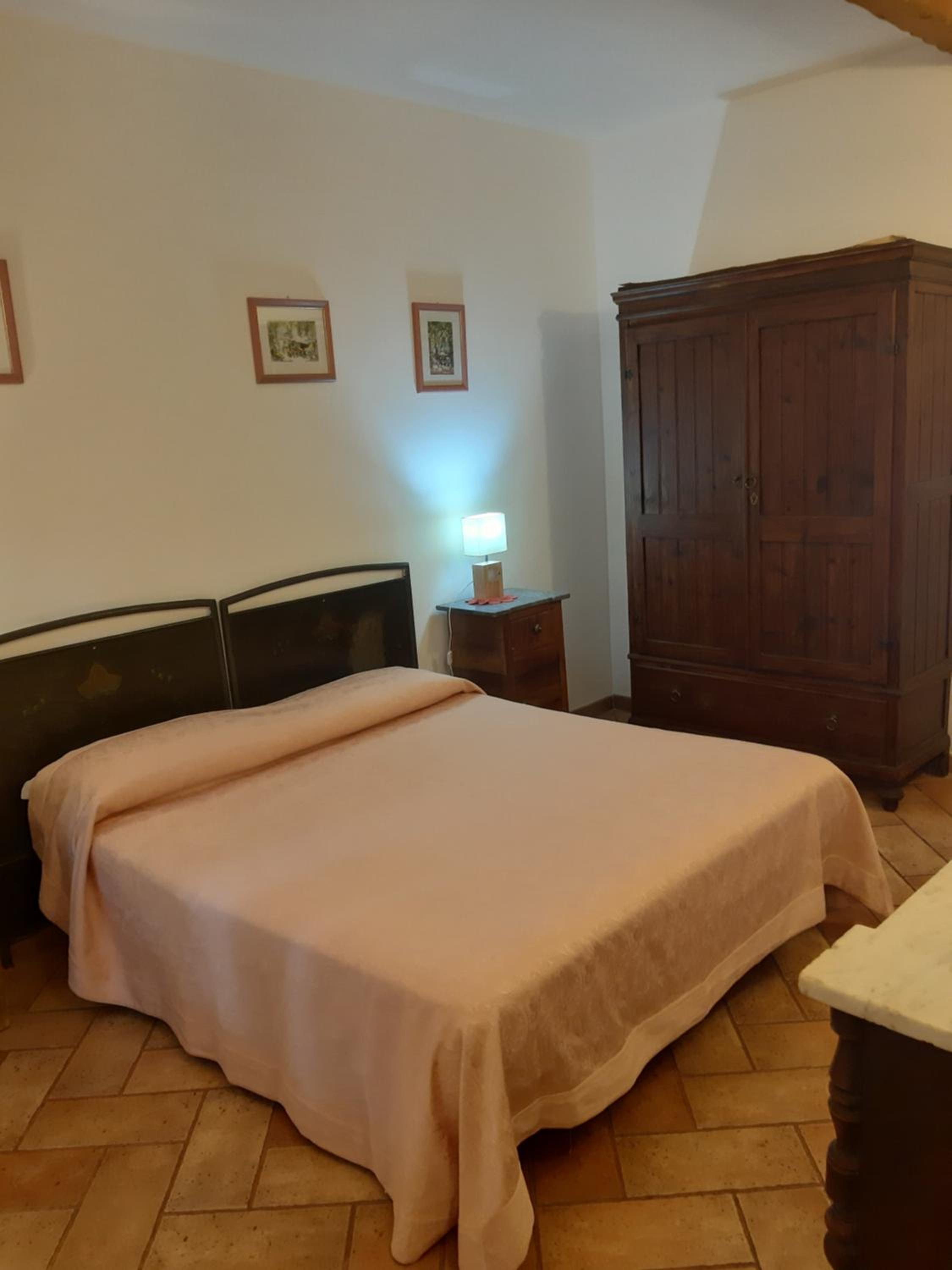 Double Room - Photo 4