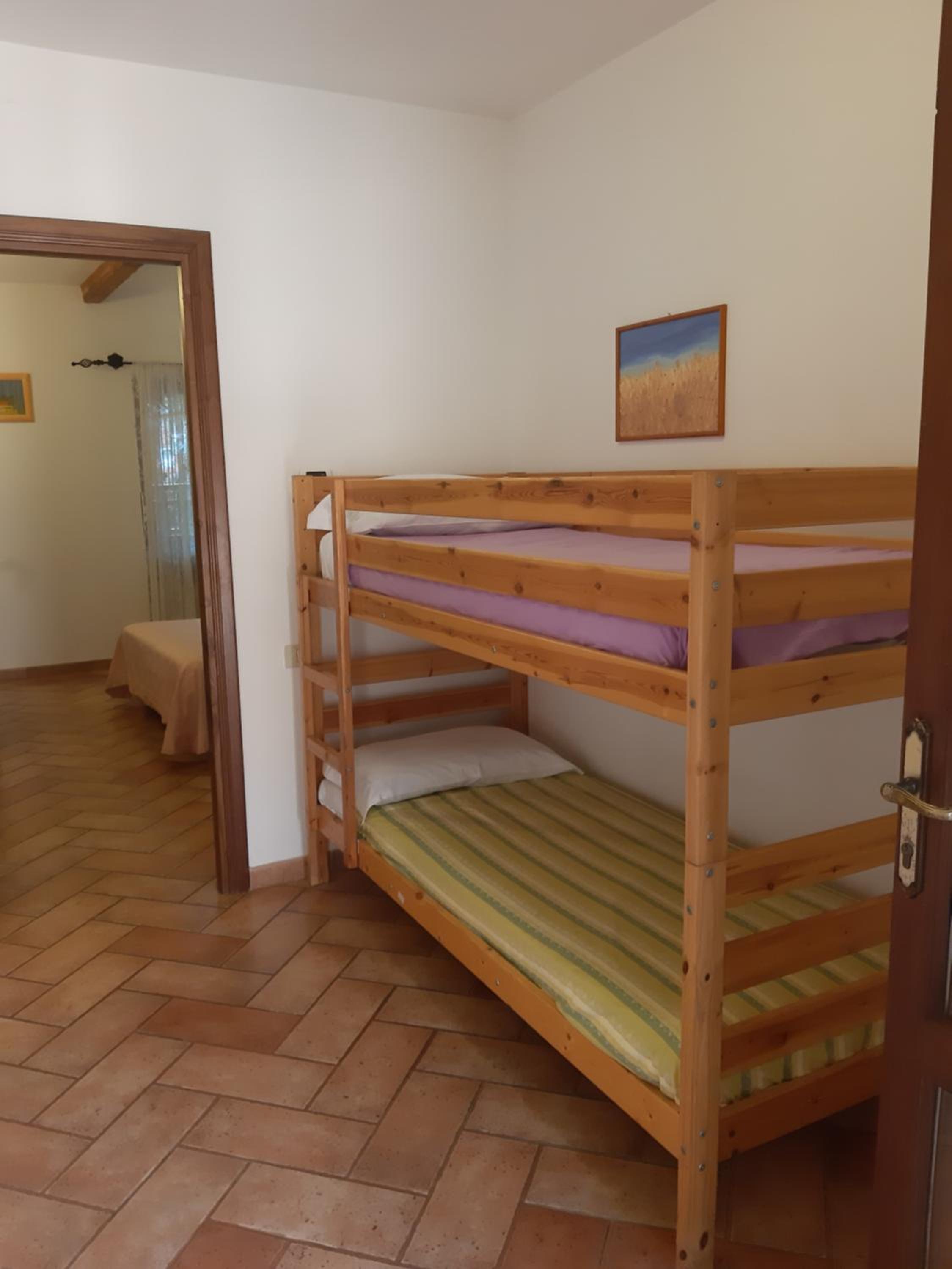 Quadruple Room with Bathroom - Photo 2