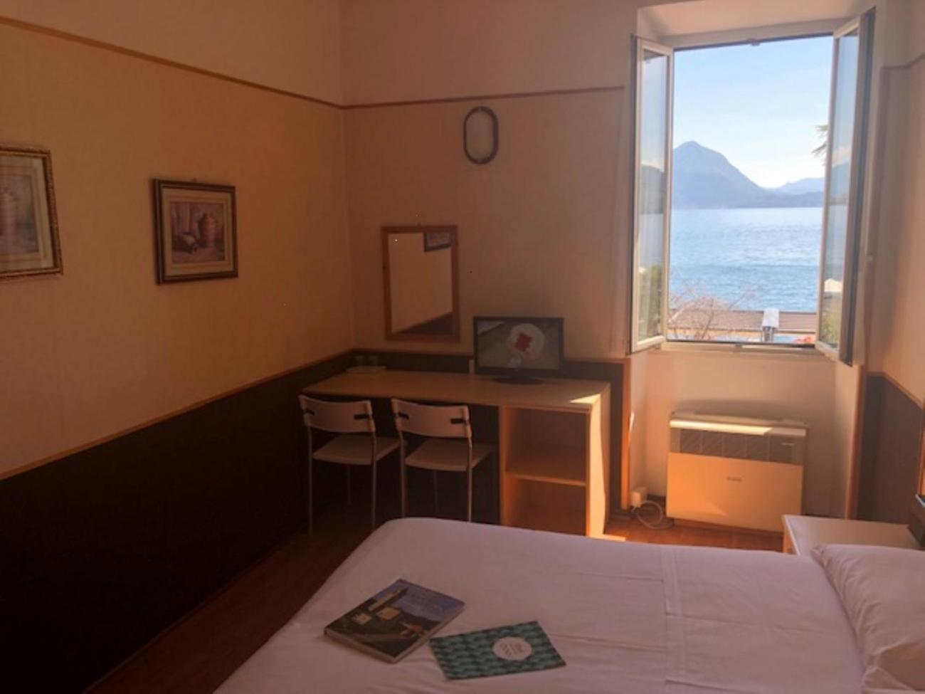 Double Room with Lake View - Photo 1