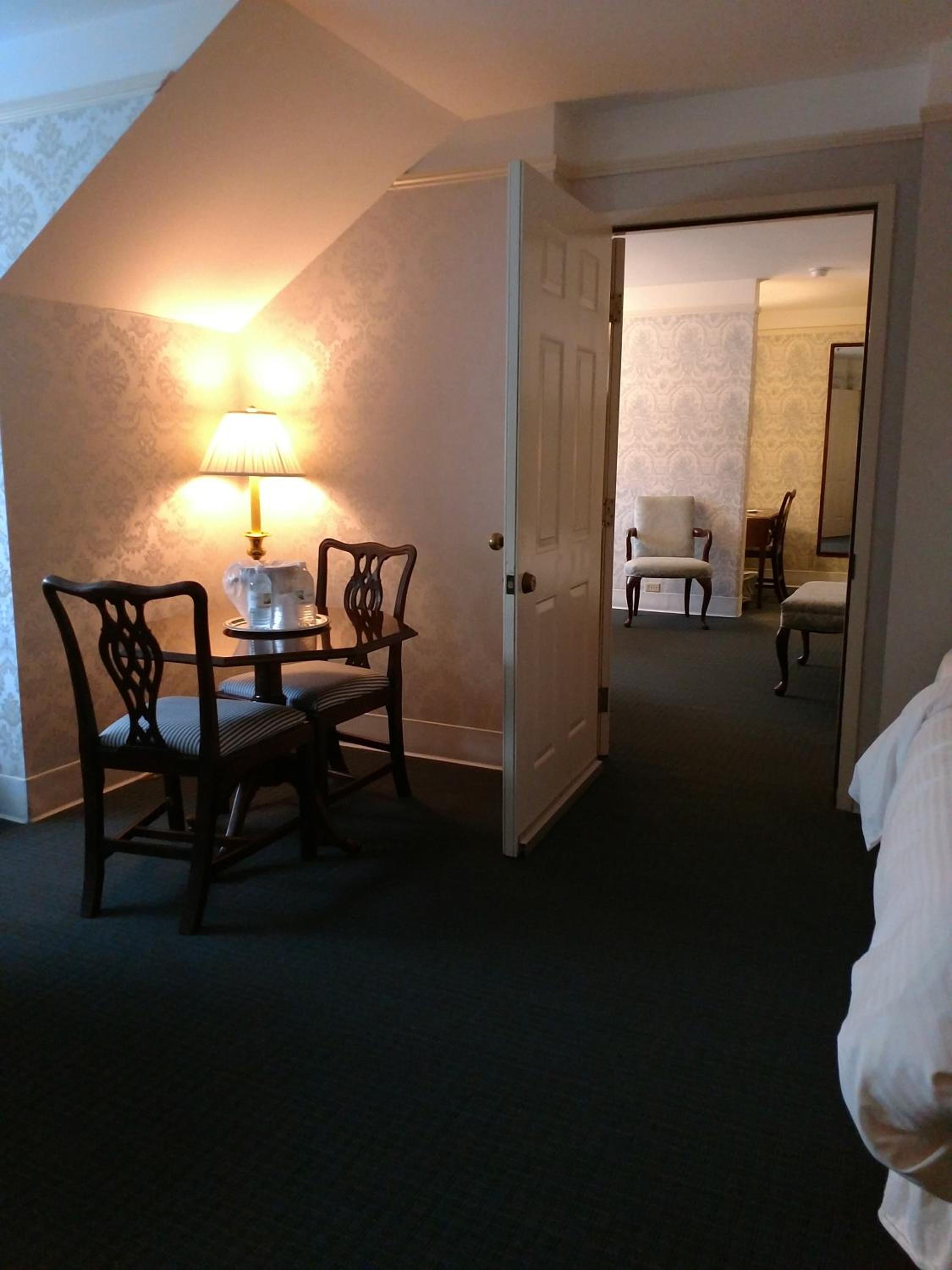 Superior King Room - Photo 2