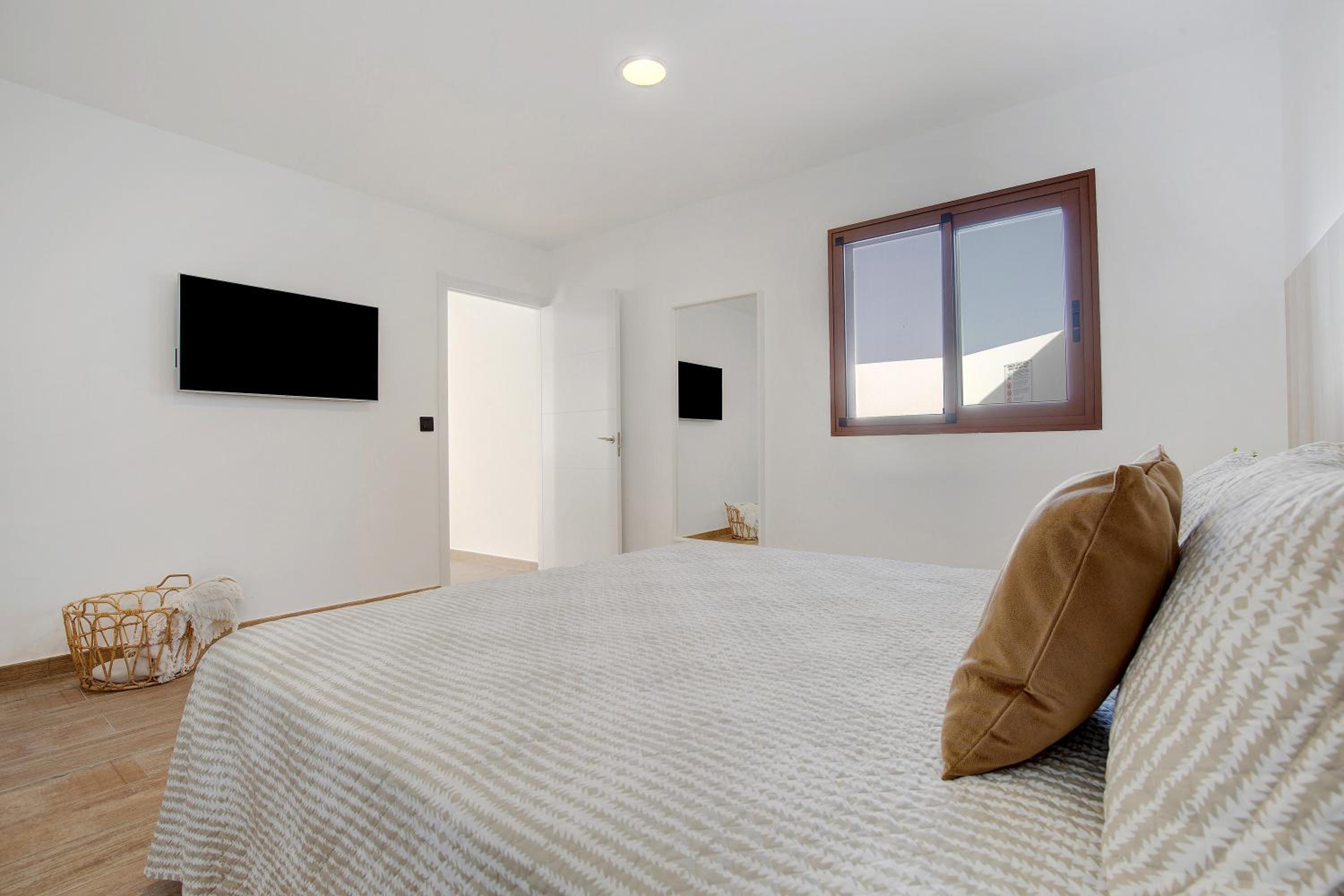 Superior One-Bedroom Apartment photo 3