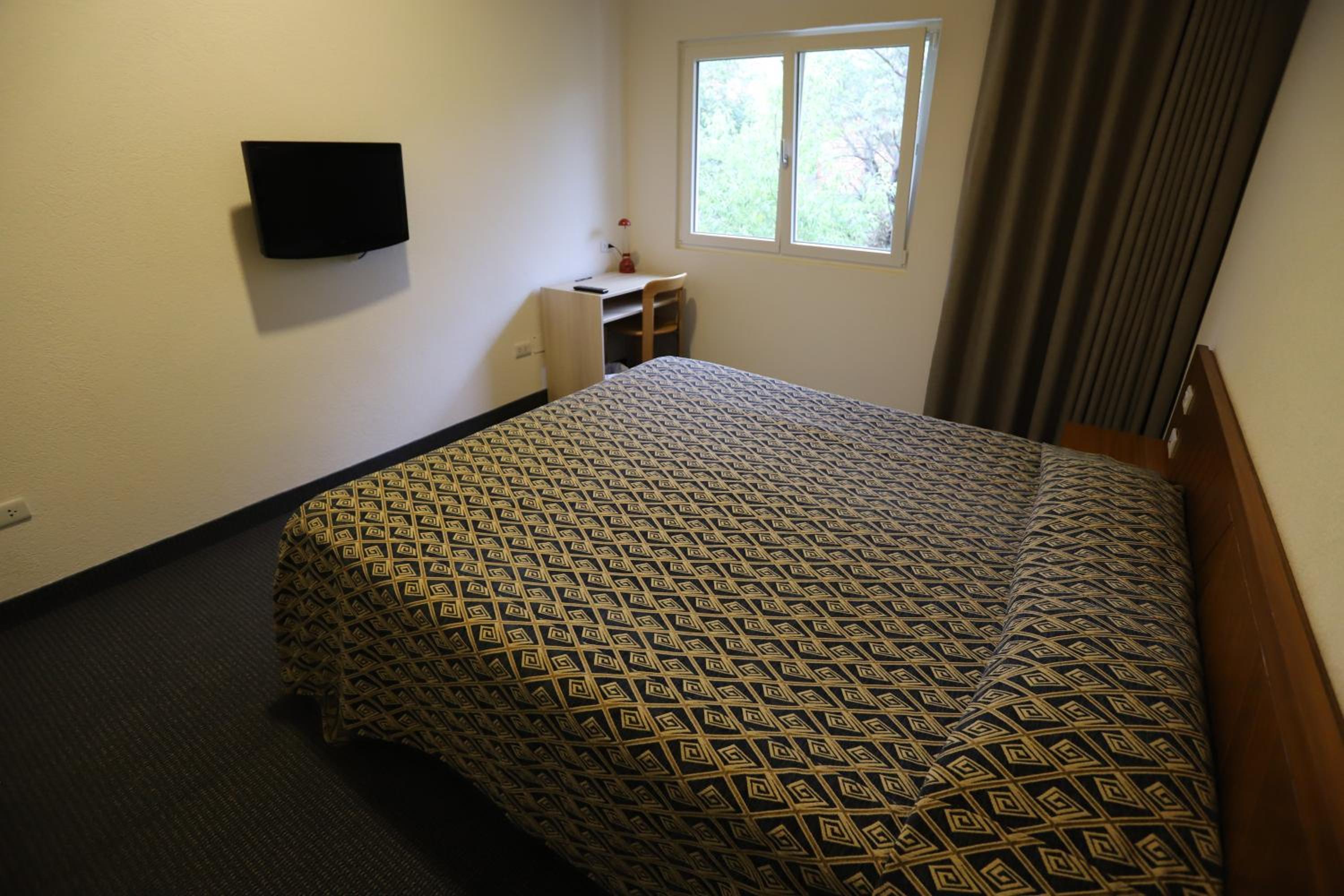 Queen Room photo 3