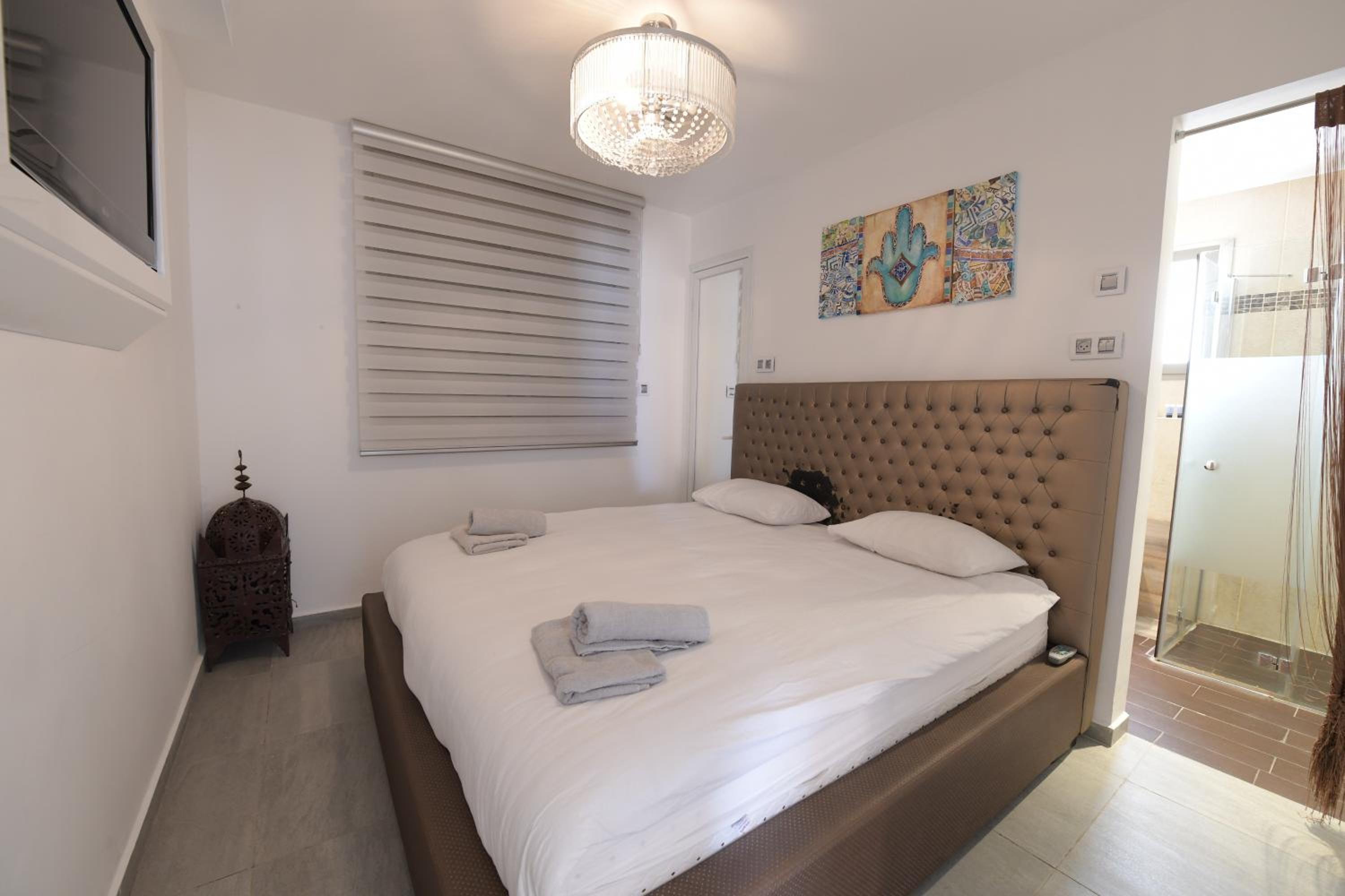 Deluxe 4 Bedroom Apartment With Private Pool - Lotus 18 St