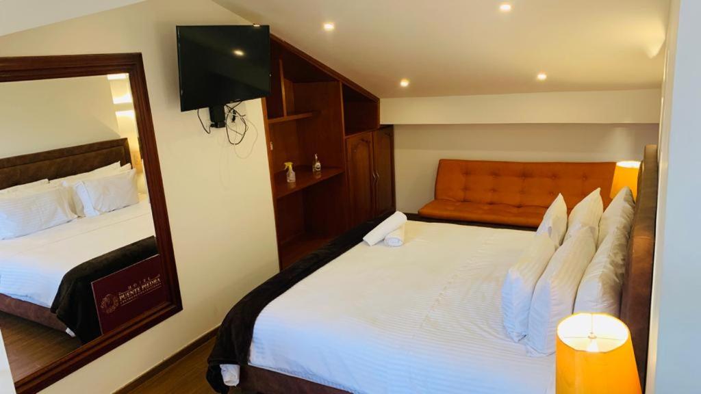 King Suite with Spa Bath photo 1