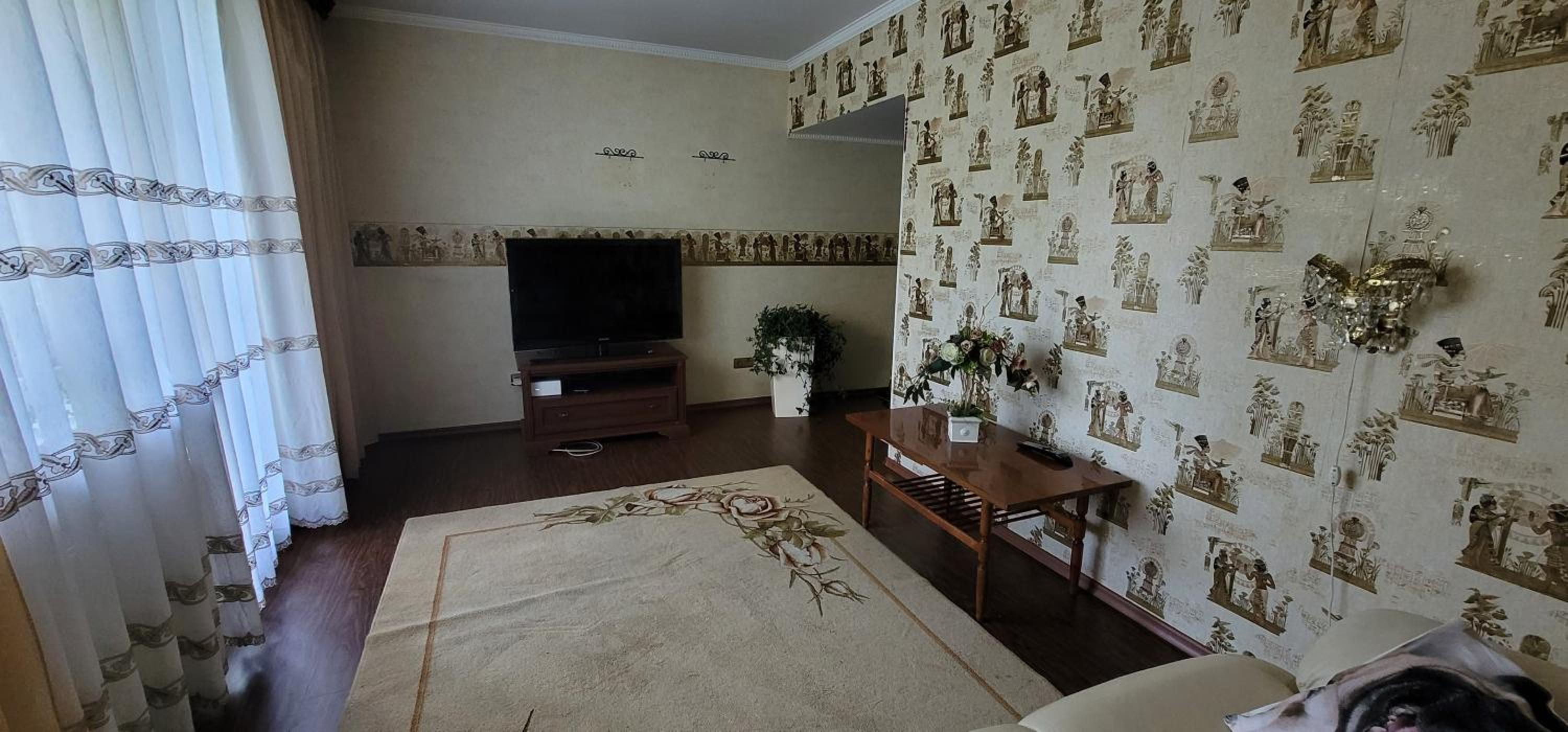One-Bedroom Apartment - Photo 14