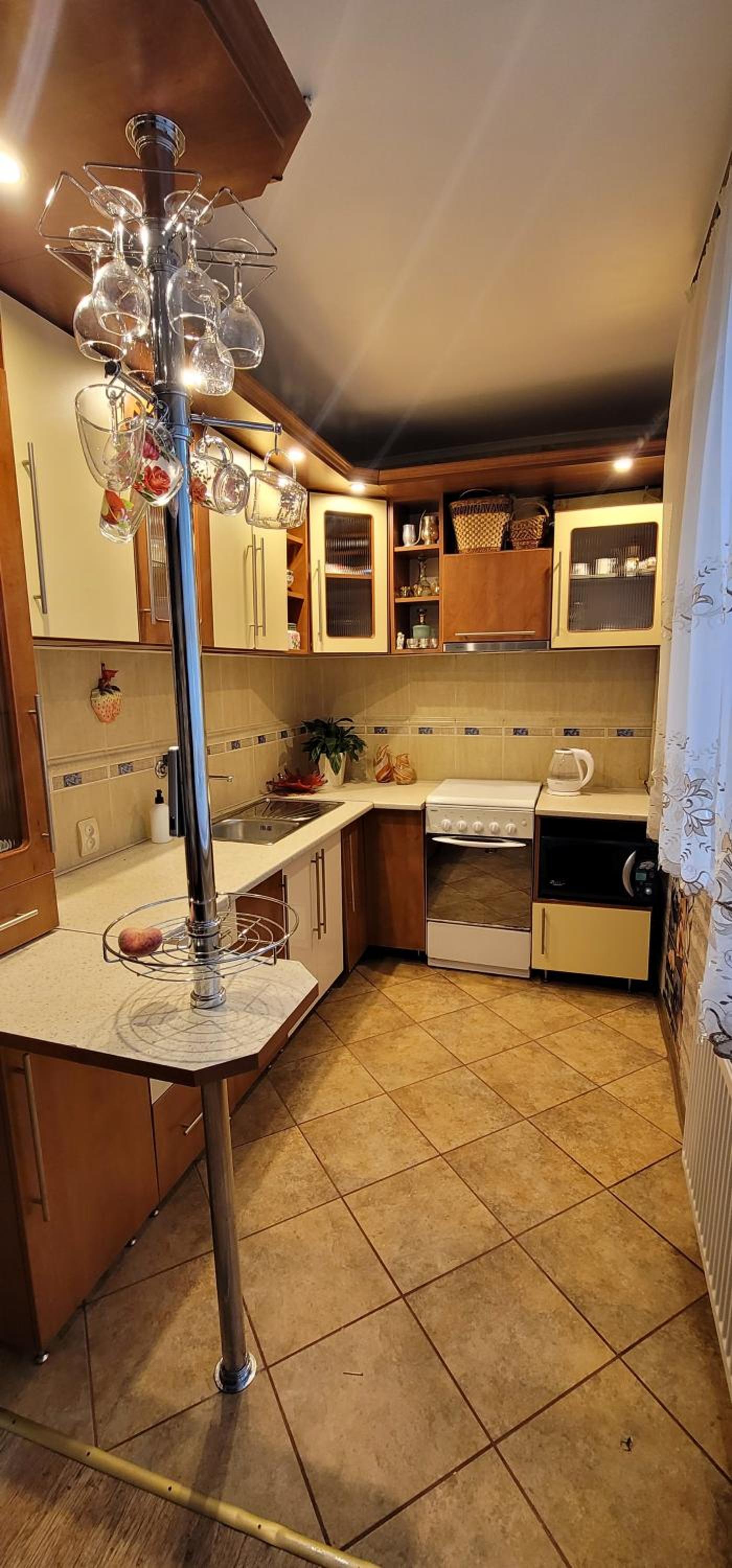 One-Bedroom Apartment - Photo 2