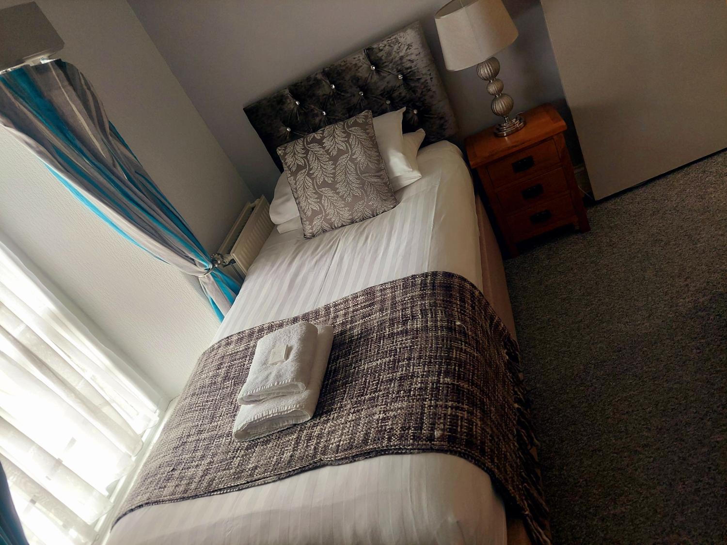 Standard Single Room